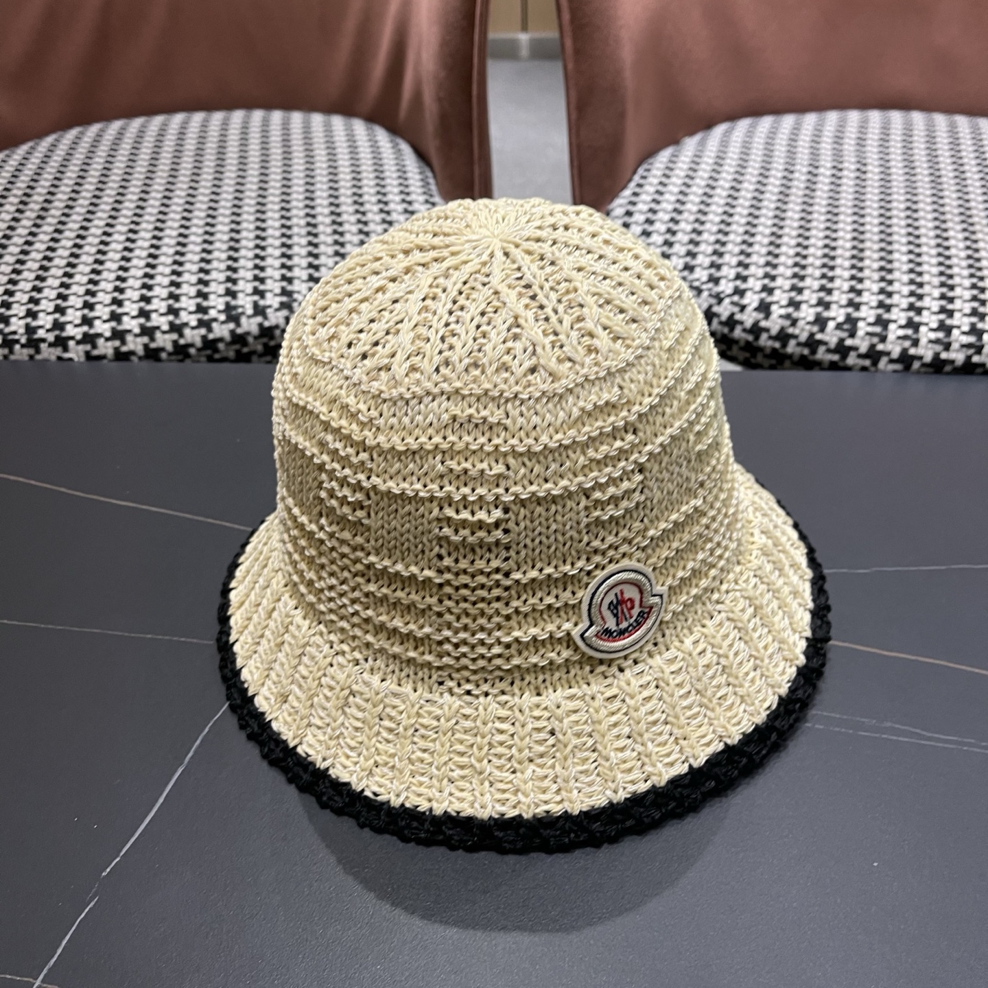 MONCLER（蒙口）韩版镂空钩针渔夫帽女2026新款春夏显脸小针织草帽韩版百搭遮阳帽