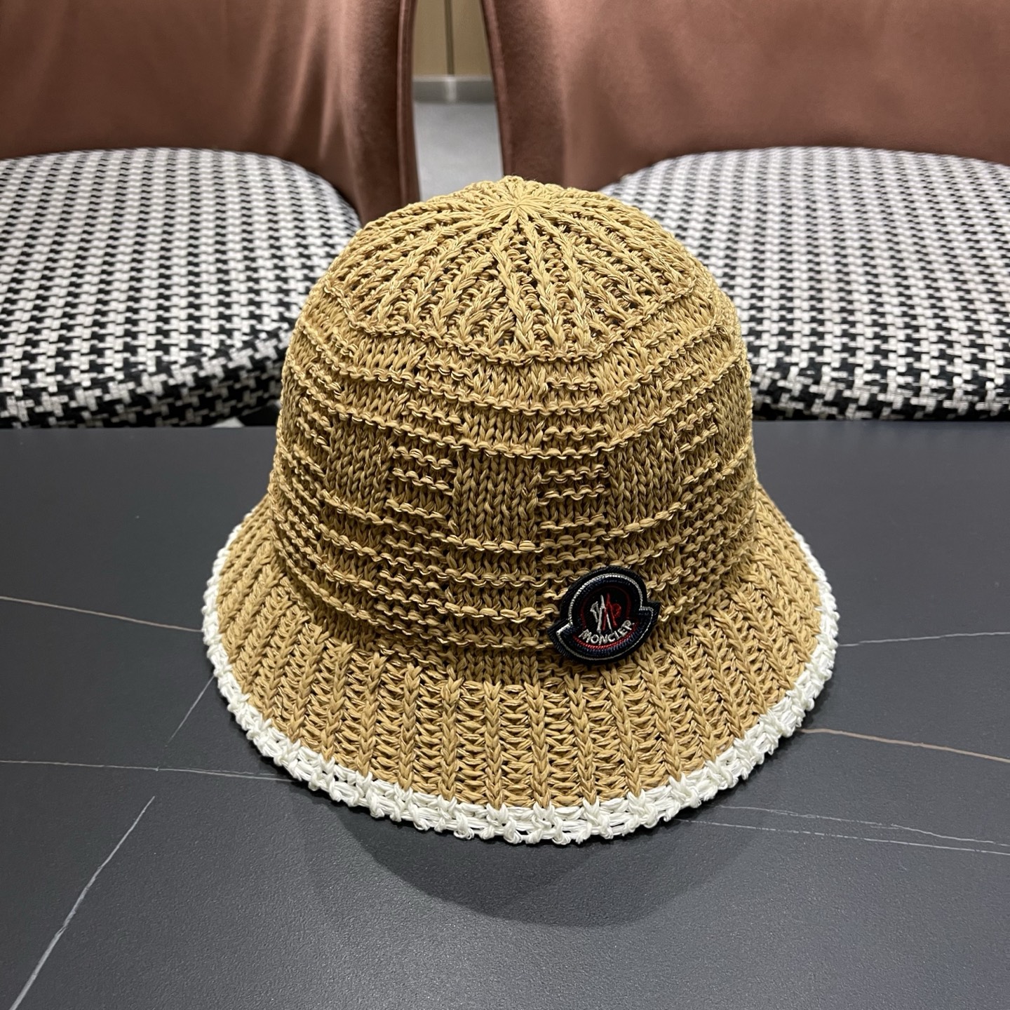 MONCLER（蒙口）韩版镂空钩针渔夫帽女2026新款春夏显脸小针织草帽韩版百搭遮阳帽