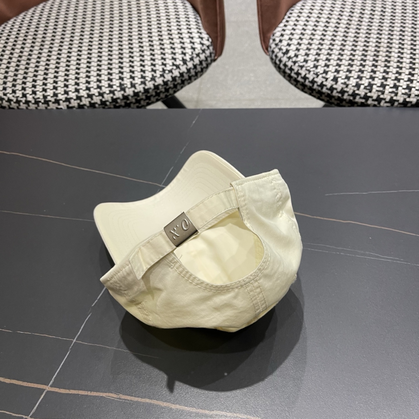 【LV】路易威登春夏棒球帽🧢，简单时尚潮流 显脸小 大牌款超好搭配，赶紧入手！