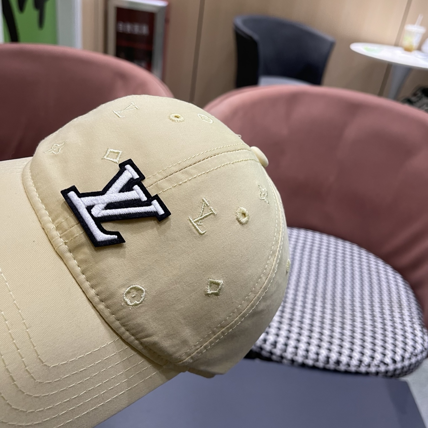 【LV】路易威登春夏棒球帽🧢，简单时尚潮流 显脸小 大牌款超好搭配，赶紧入手！