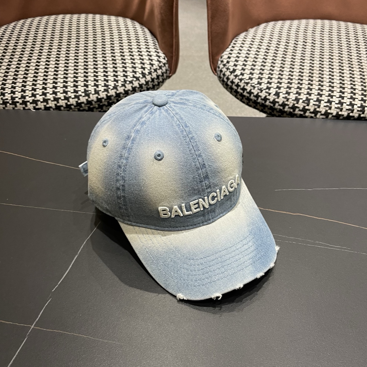 新品Balenciaga 巴黎世家字母新款棒球帽现货秒发🧢简约时尚超级无敌好看的帽子！情侣款！