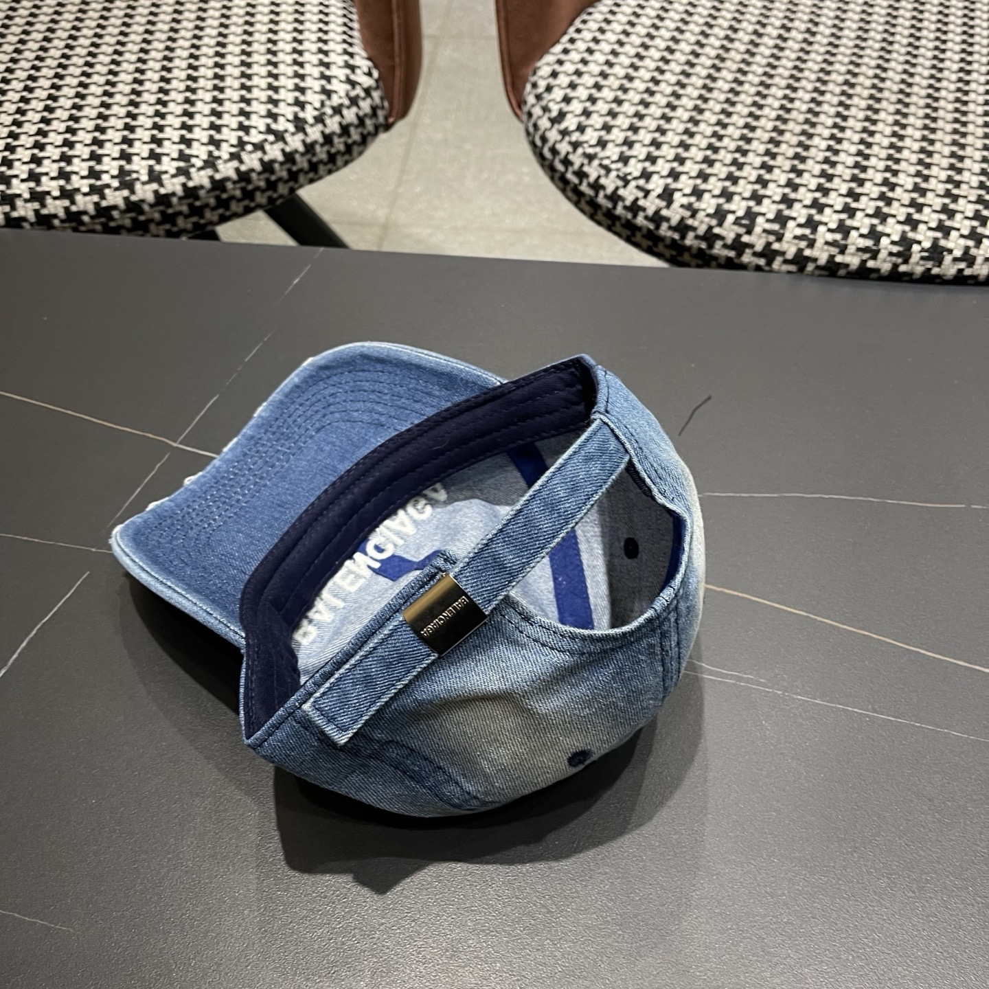 新品Balenciaga 巴黎世家字母新款棒球帽现货秒发🧢简约时尚超级无敌好看的帽子！情侣款！