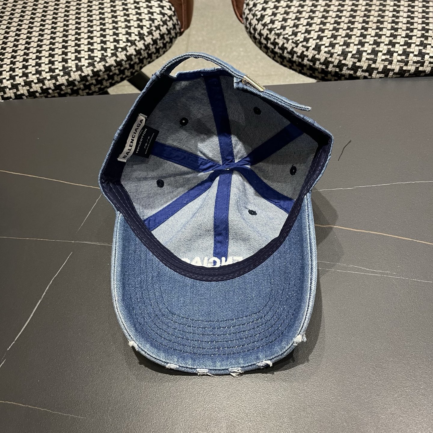 新品Balenciaga 巴黎世家字母新款棒球帽现货秒发🧢简约时尚超级无敌好看的帽子！情侣款！