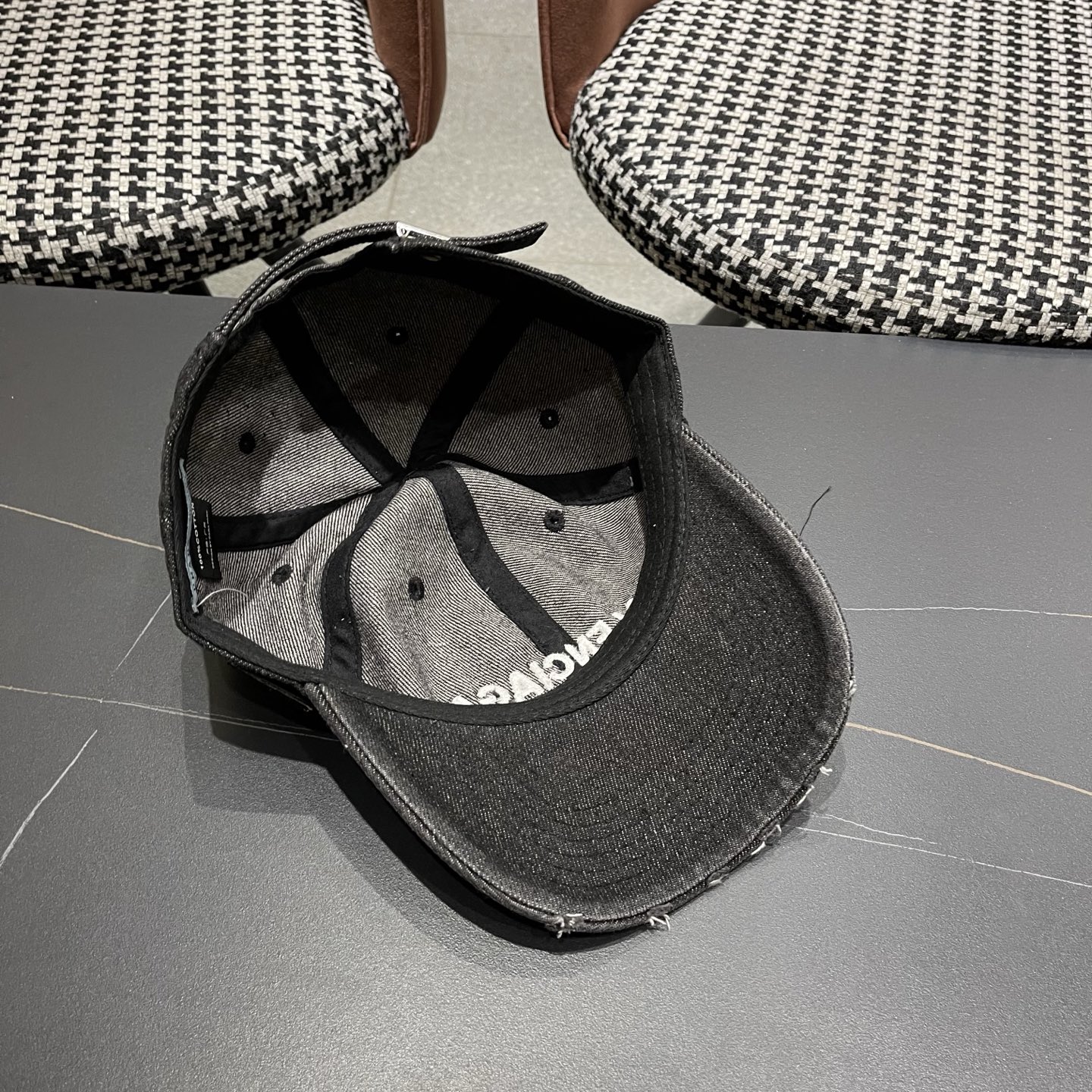 新品Balenciaga 巴黎世家字母新款棒球帽现货秒发🧢简约时尚超级无敌好看的帽子！情侣款！