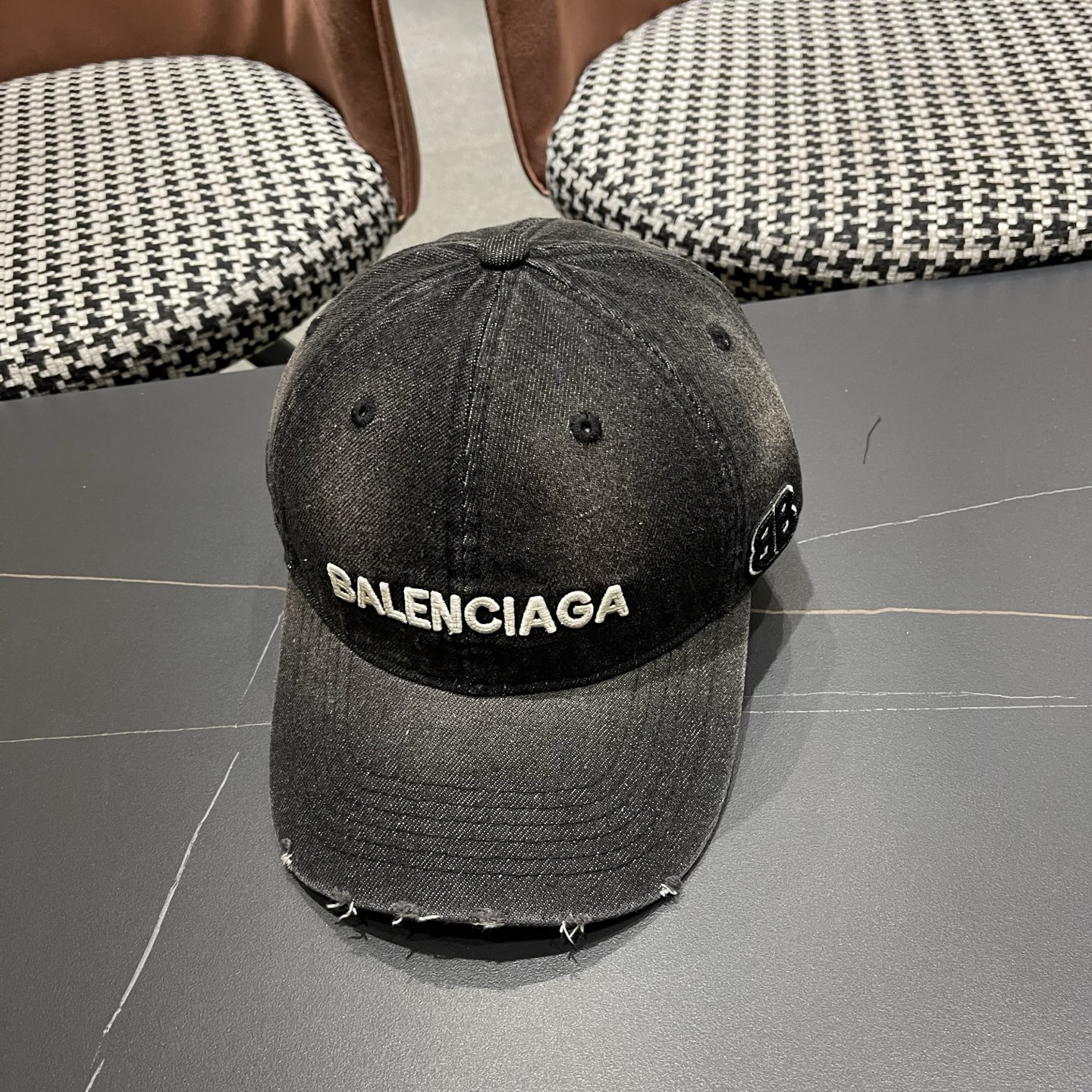 新品Balenciaga 巴黎世家字母新款棒球帽现货秒发🧢简约时尚超级无敌好看的帽子！情侣款！