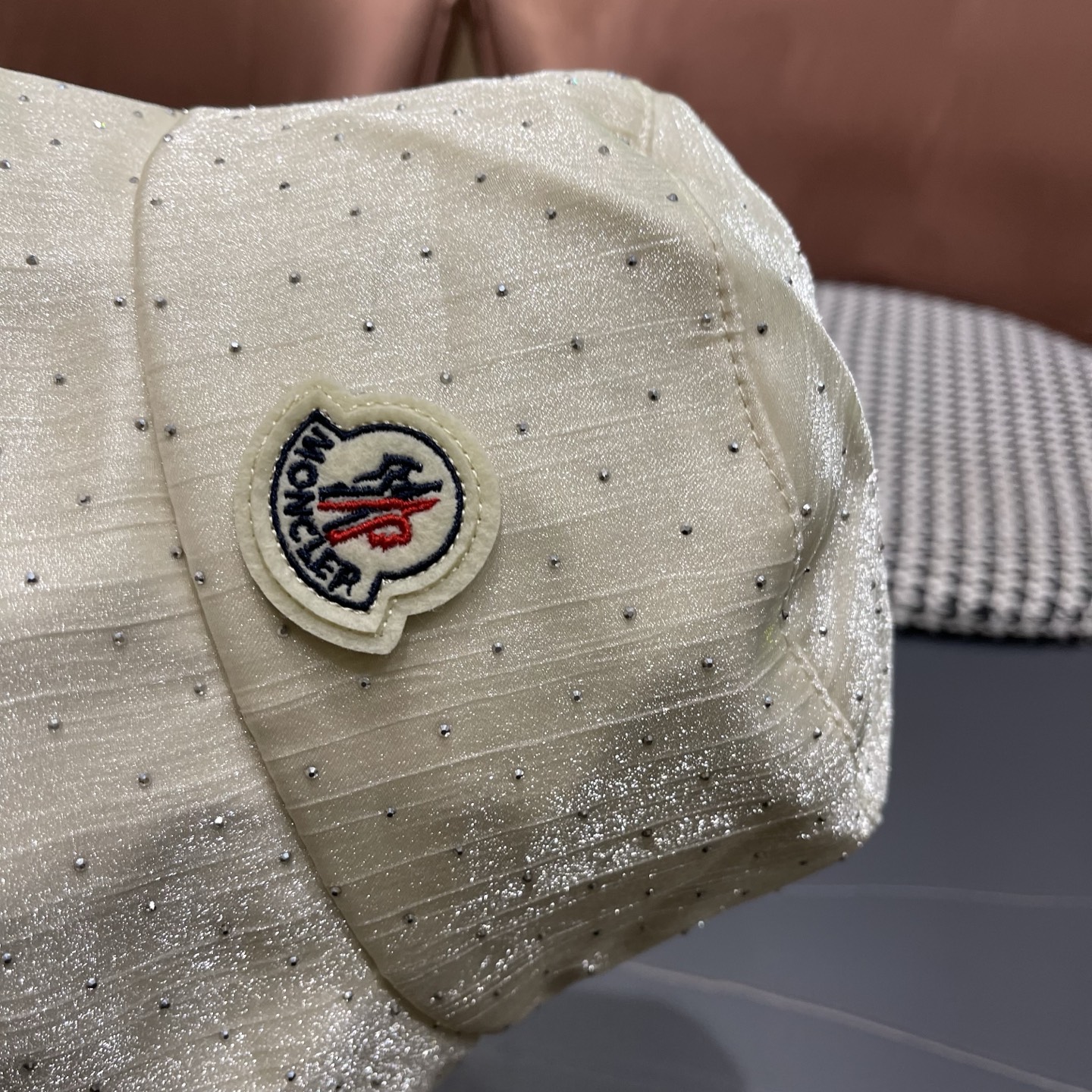 MONCLER（蒙口）韩版水钻渔夫帽女春夏显脸小时尚盆帽平顶可折叠新款遮阳防晒帽子