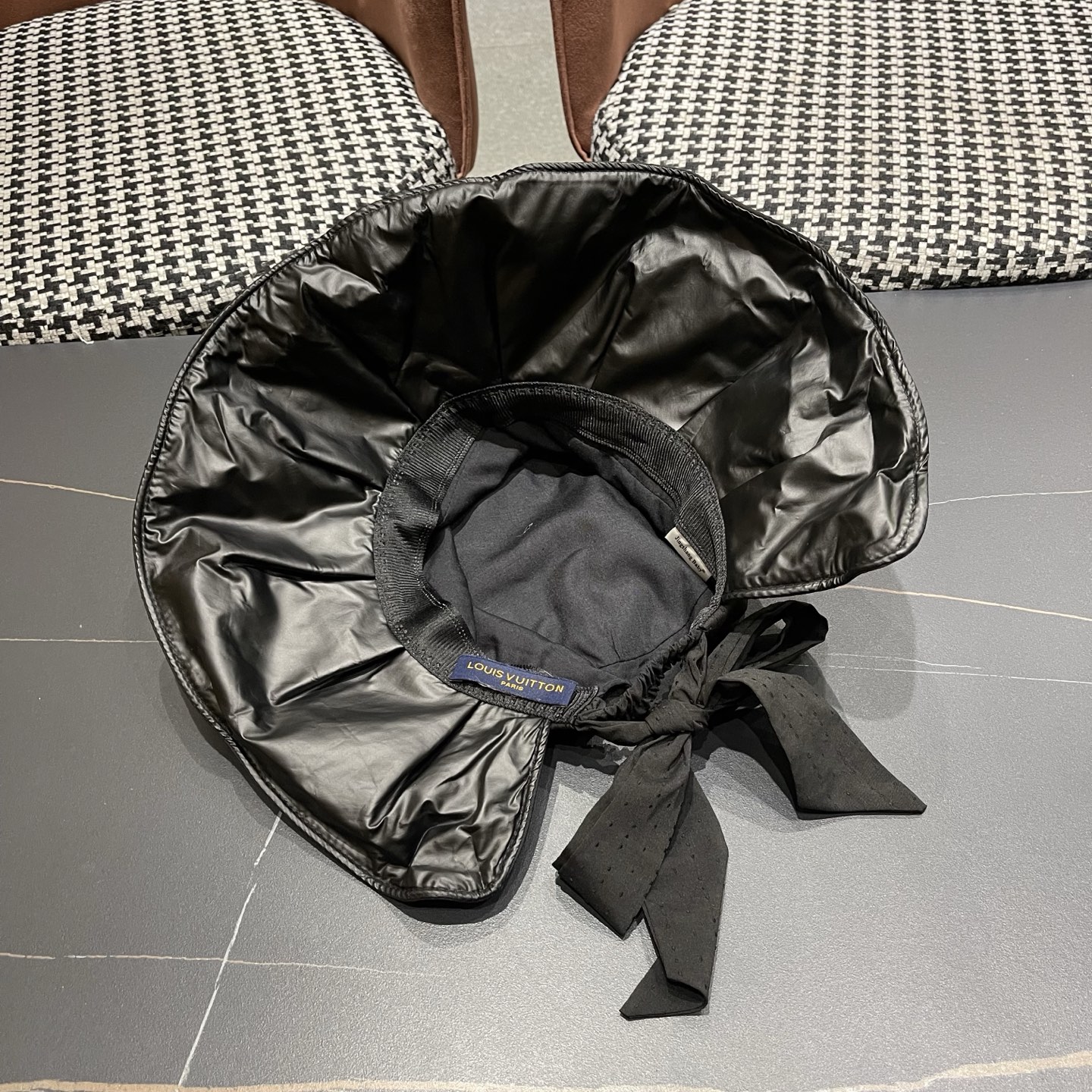 LV路易威登 渔夫帽女夏季防紫外线新款蝴蝶结遮阳帽加大檐防晒帽太阳