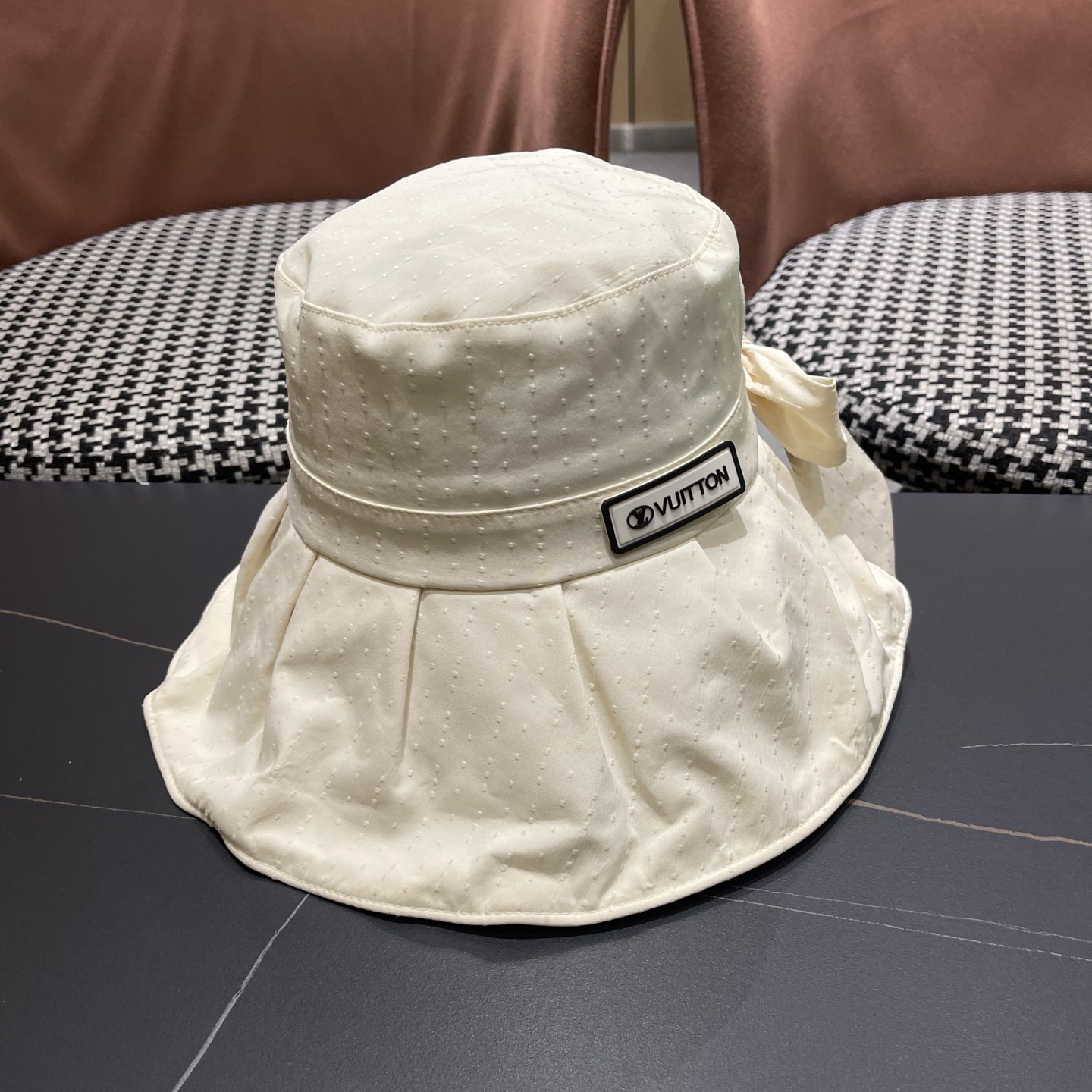 LV路易威登 渔夫帽女夏季防紫外线新款蝴蝶结遮阳帽加大檐防晒帽太阳