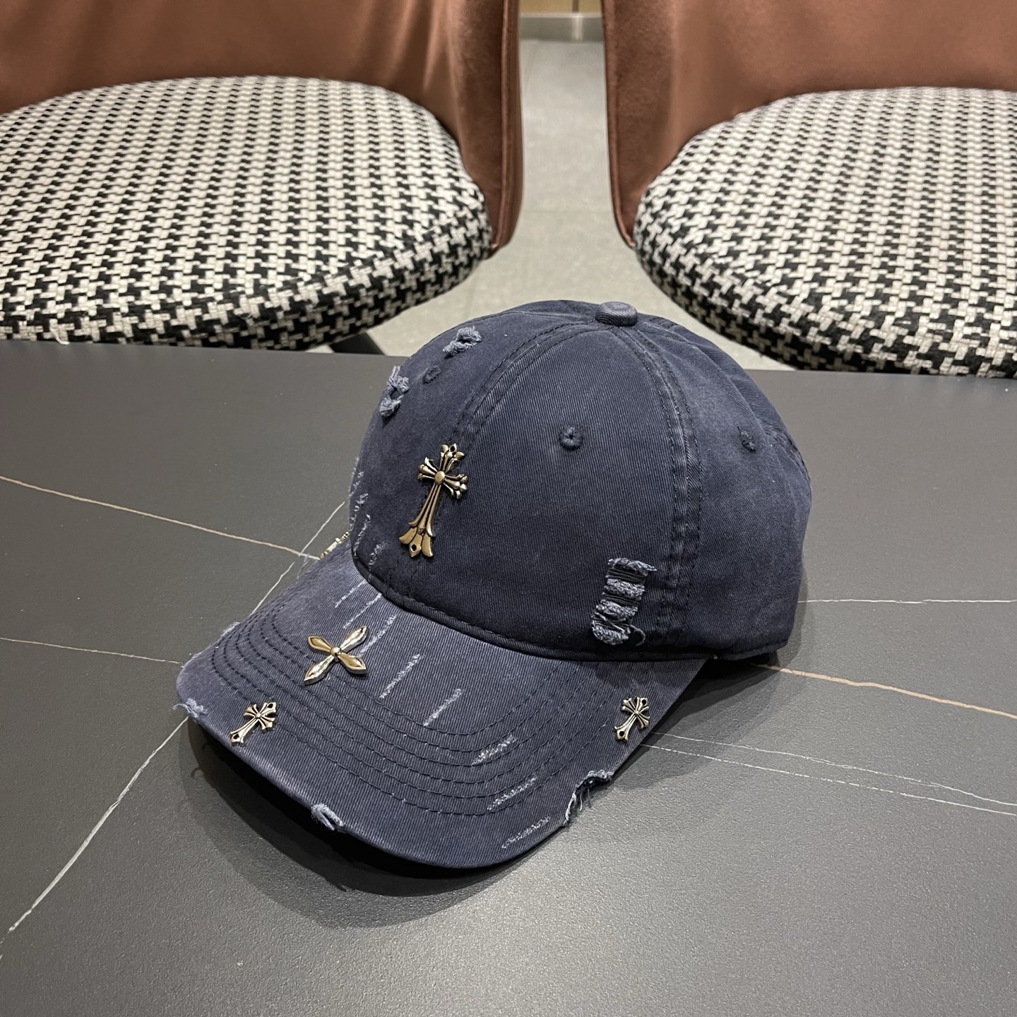 Chrome hearts 克罗心 新款十字架 高品质棒球帽，网红时尚博主同款！墙裂推荐！质量巨好！谁戴