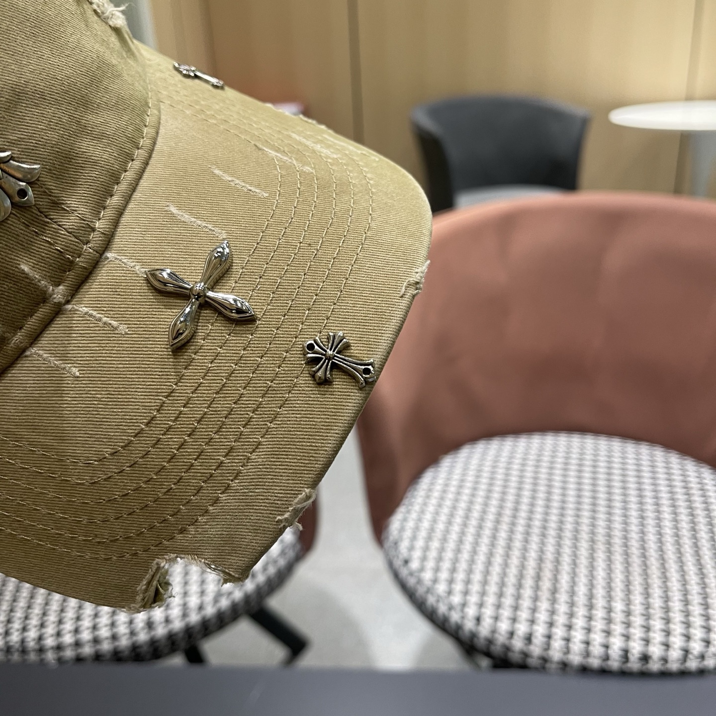 Chrome hearts 克罗心 新款十字架 高品质棒球帽，网红时尚博主同款！墙裂推荐！质量巨好！谁戴