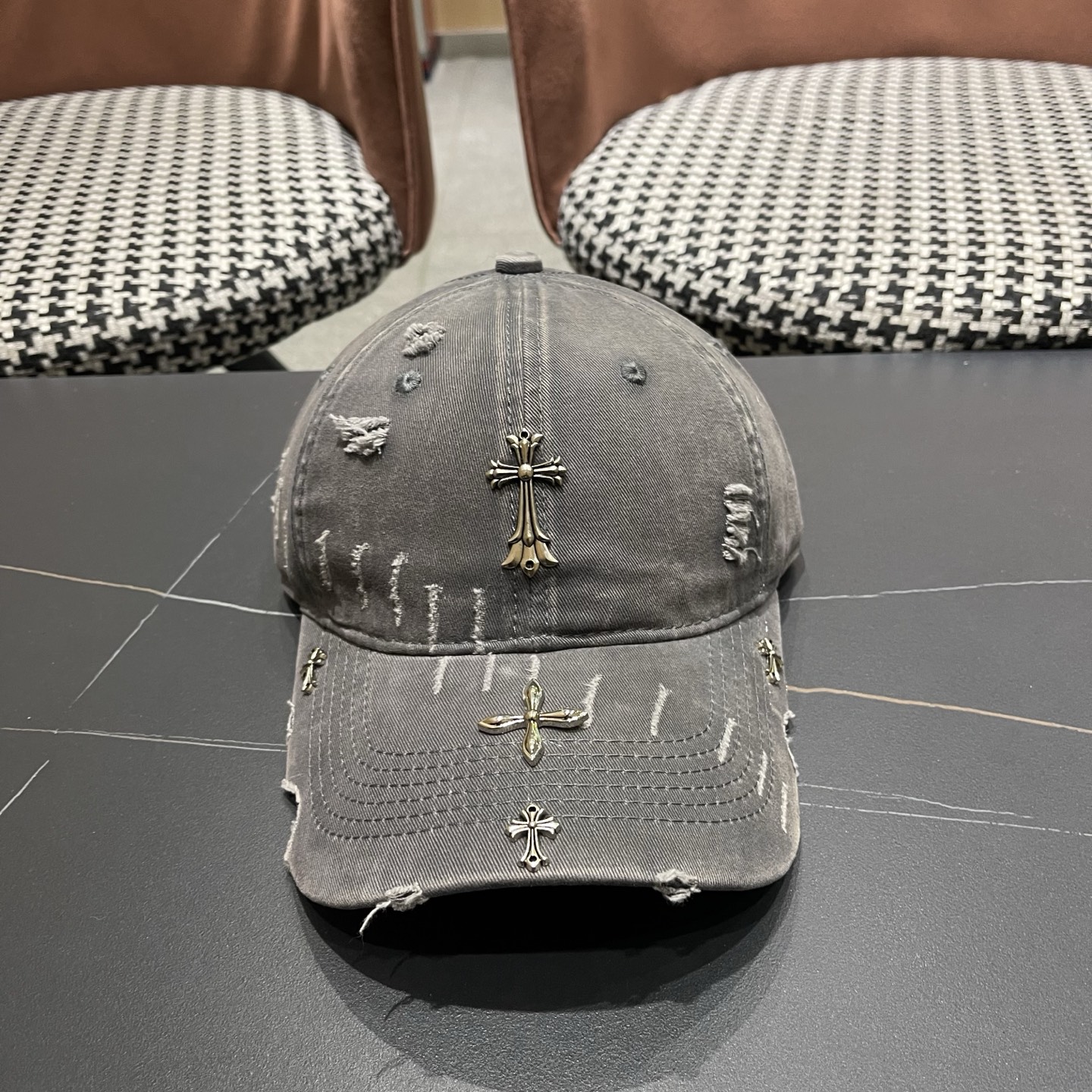 Chrome hearts 克罗心 新款十字架 高品质棒球帽，网红时尚博主同款！墙裂推荐！质量巨好！谁戴