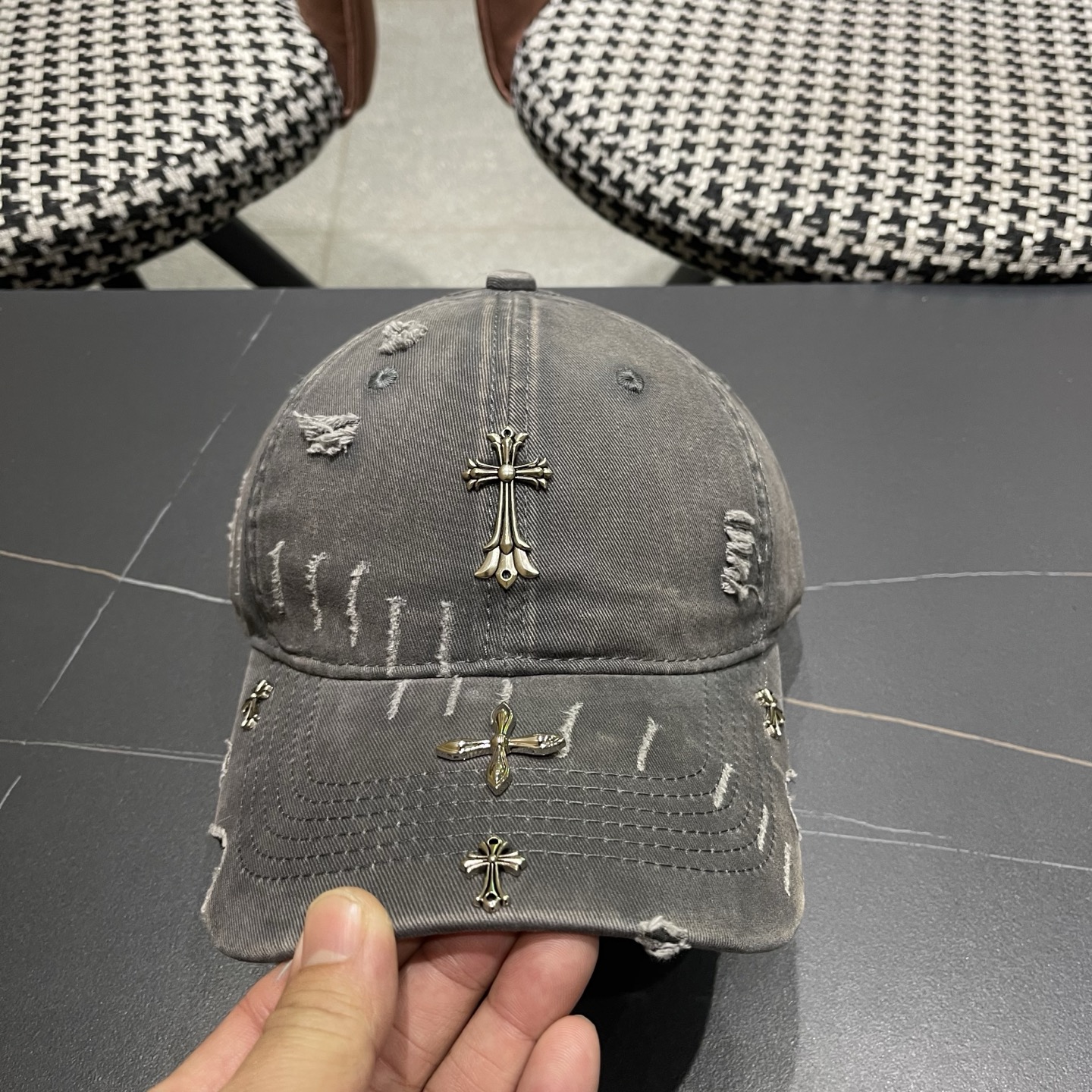 Chrome hearts 克罗心 新款十字架 高品质棒球帽，网红时尚博主同款！墙裂推荐！质量巨好！谁戴