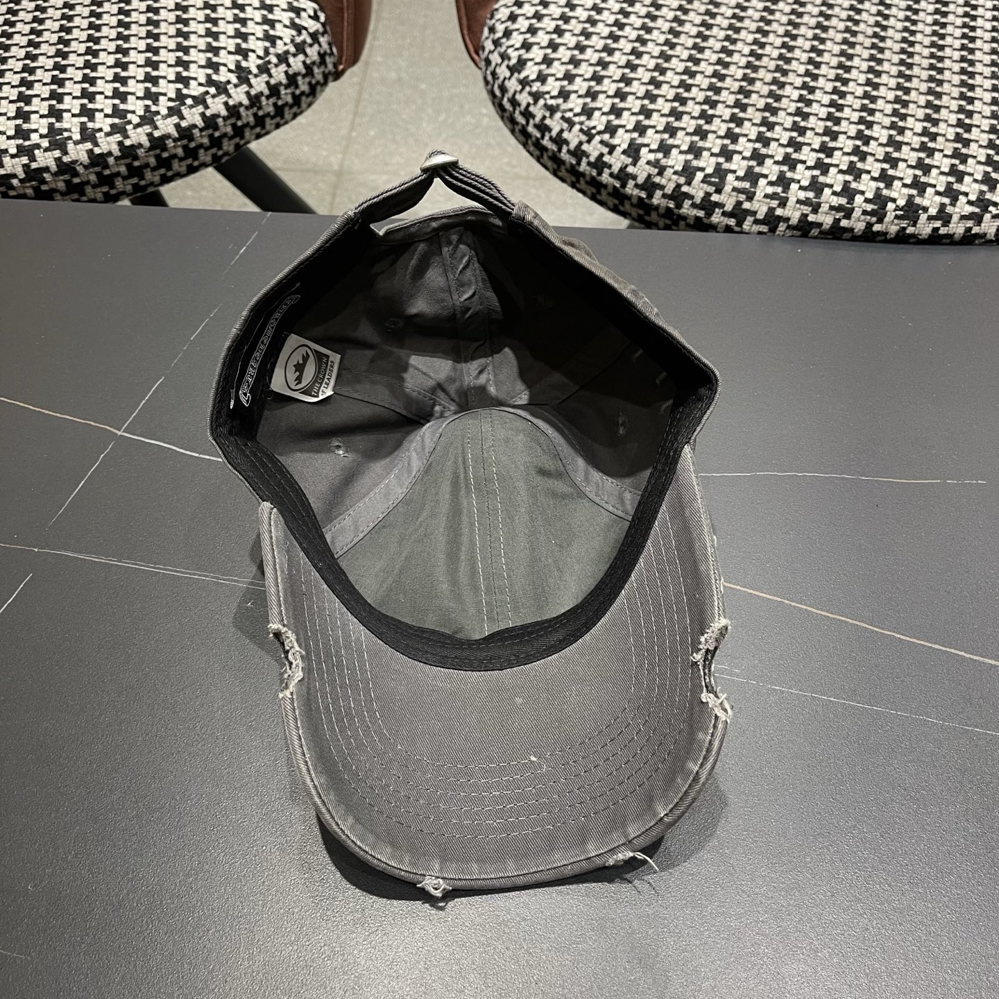 Chrome hearts 克罗心 新款十字架 高品质棒球帽，网红时尚博主同款！墙裂推荐！质量巨好！谁戴