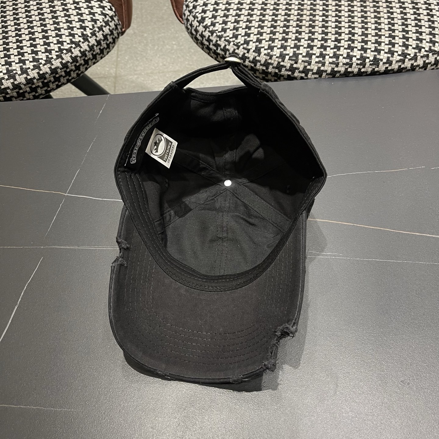 Chrome hearts 克罗心 新款十字架 高品质棒球帽，网红时尚博主同款！墙裂推荐！质量巨好！谁戴