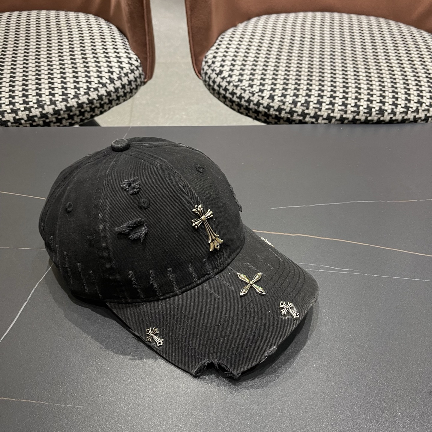 Chrome hearts 克罗心 新款十字架 高品质棒球帽，网红时尚博主同款！墙裂推荐！质量巨好！谁戴