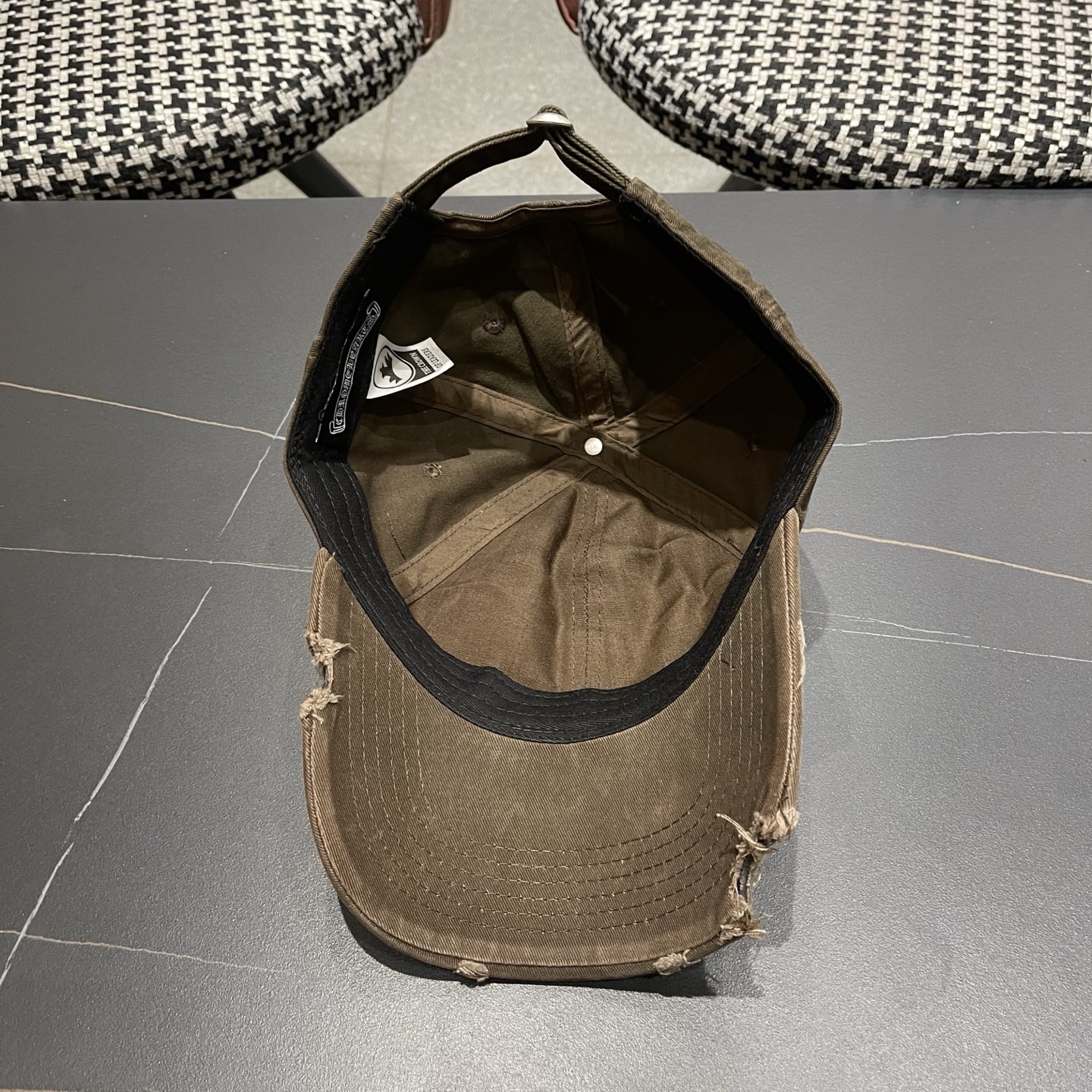 Chrome hearts 克罗心 新款十字架 高品质棒球帽，网红时尚博主同款！墙裂推荐！质量巨好！谁戴