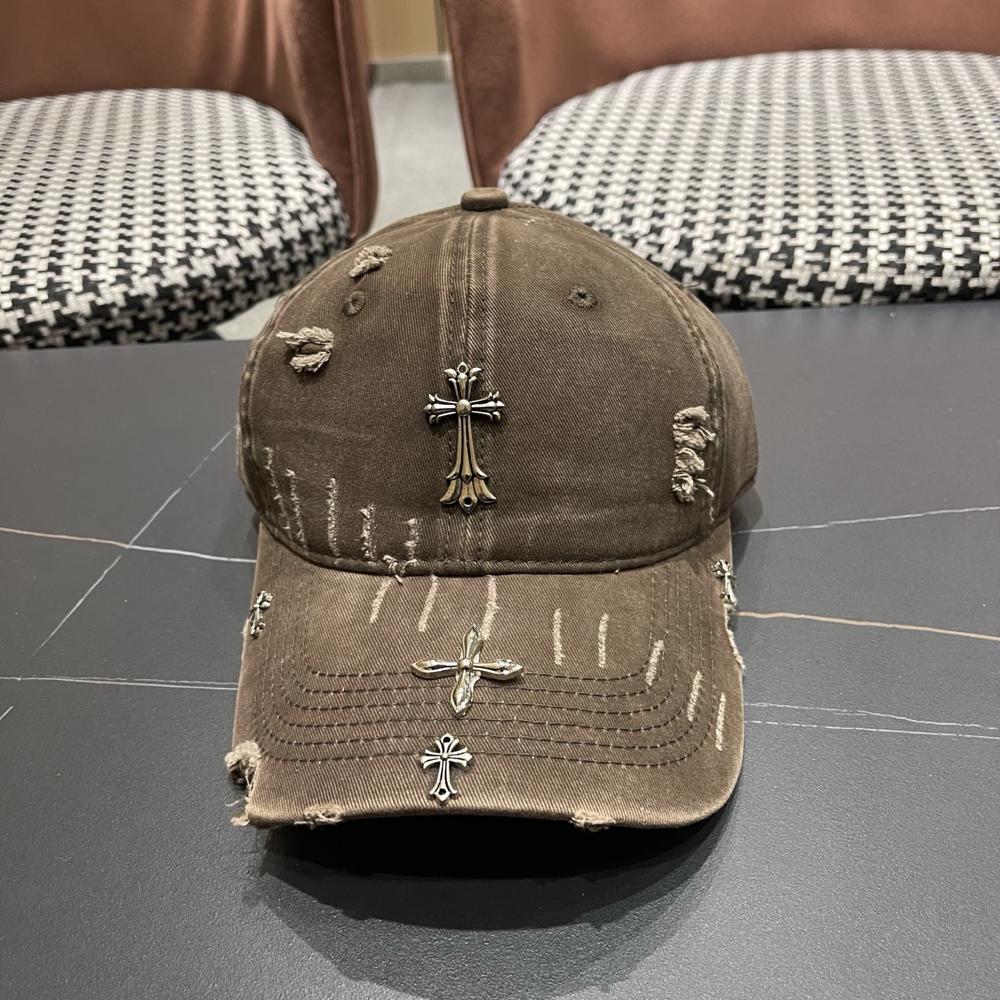 Chrome hearts 克罗心 新款十字架 高品质棒球帽，网红时尚博主同款！墙裂推荐！质量巨好！谁戴