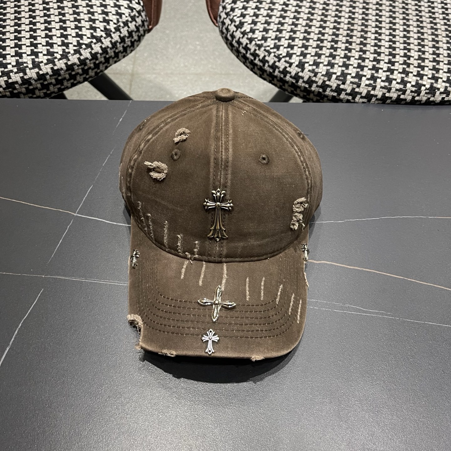 Chrome hearts 克罗心 新款十字架 高品质棒球帽，网红时尚博主同款！墙裂推荐！质量巨好！谁戴