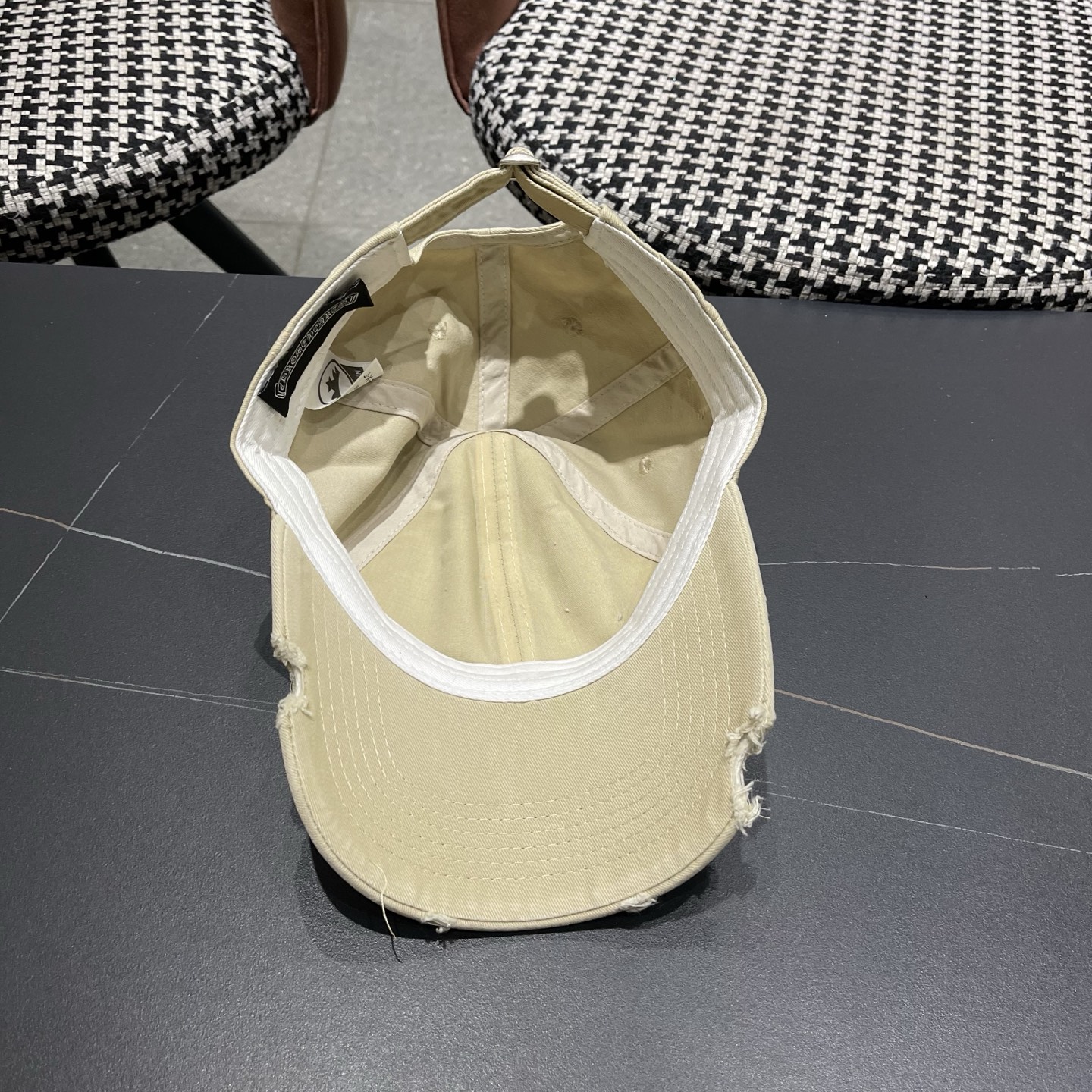 Chrome hearts 克罗心 新款十字架 高品质棒球帽，网红时尚博主同款！墙裂推荐！质量巨好！谁戴