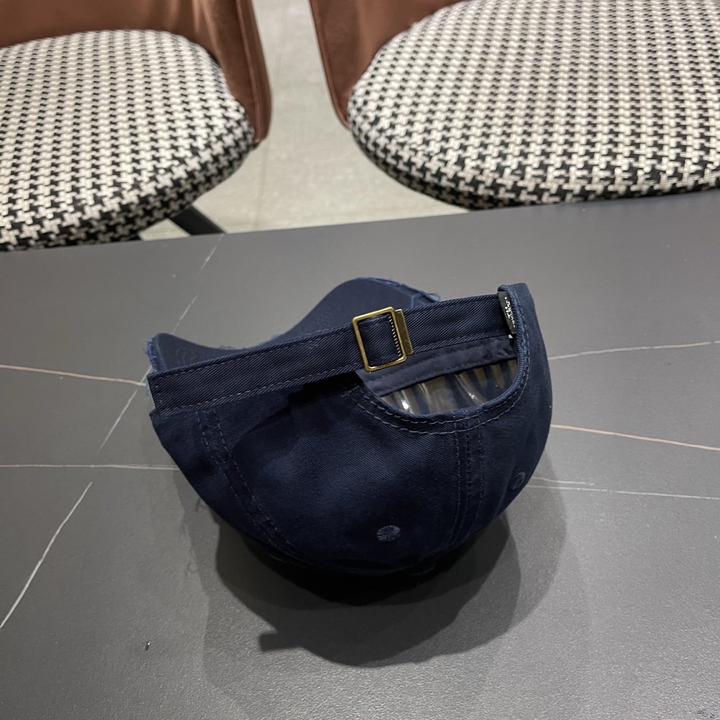 CHANEL香奈儿 时尚高品质小香棒球帽女士新款春夏款破洞牛仔鸭舌帽大头显脸小