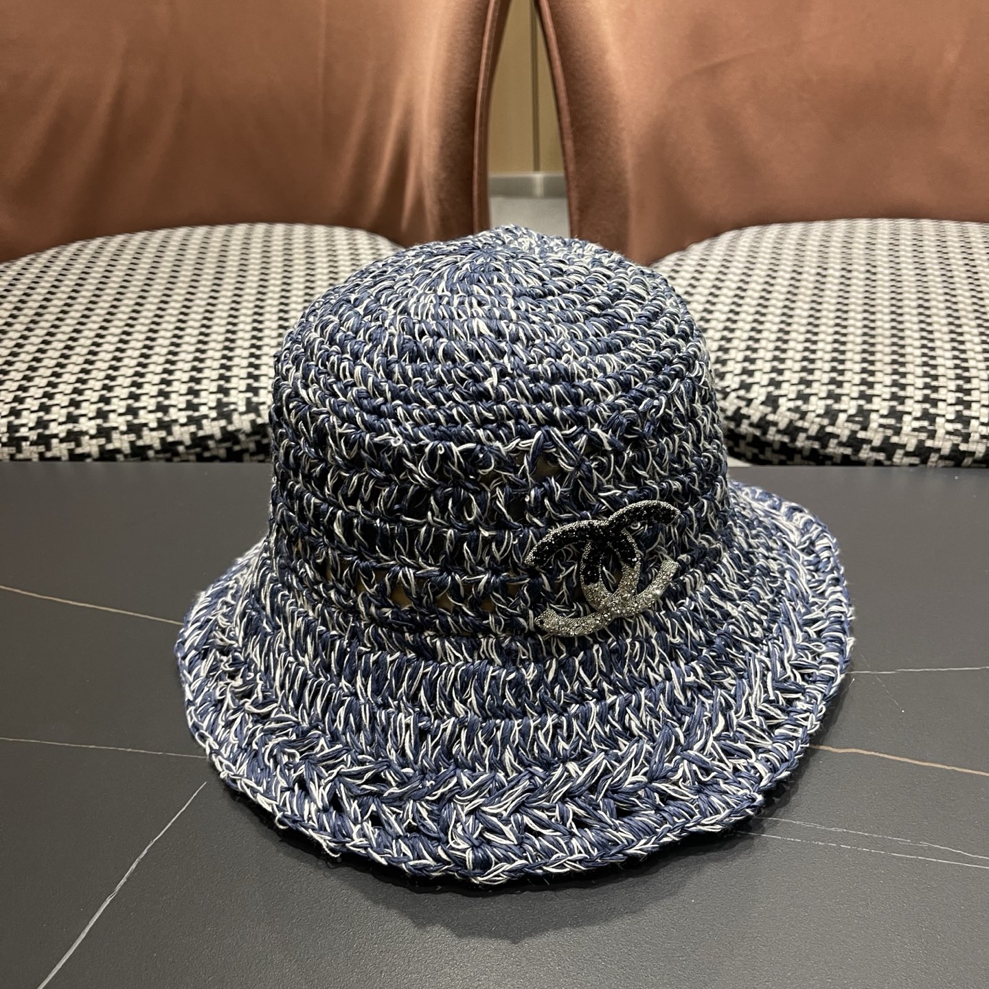 香奈儿CHANEL 慵懒风手工编织草帽女夏季海边沙滩度假透气镂空遮阳渔夫帽太阳帽