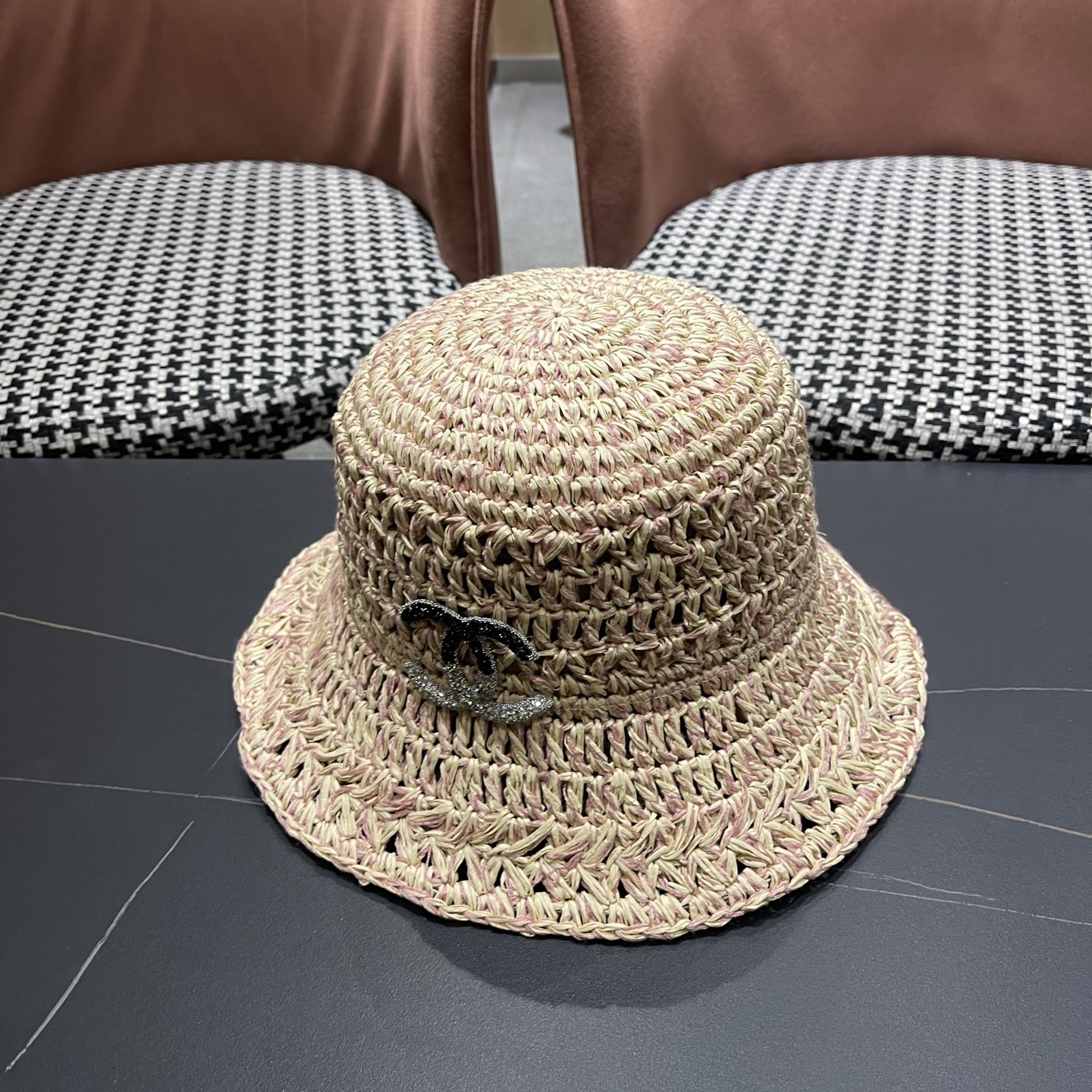 香奈儿CHANEL 慵懒风手工编织草帽女夏季海边沙滩度假透气镂空遮阳渔夫帽太阳帽