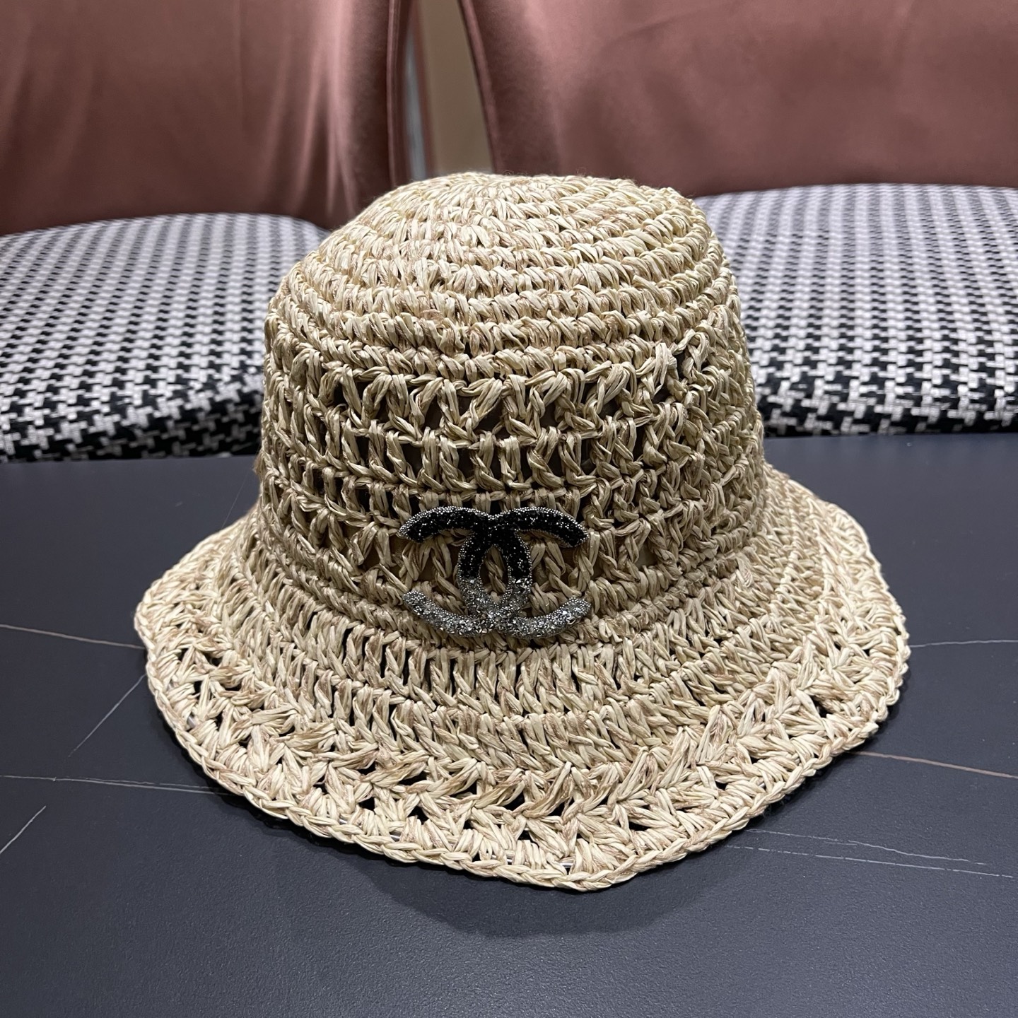 香奈儿CHANEL 慵懒风手工编织草帽女夏季海边沙滩度假透气镂空遮阳渔夫帽太阳帽
