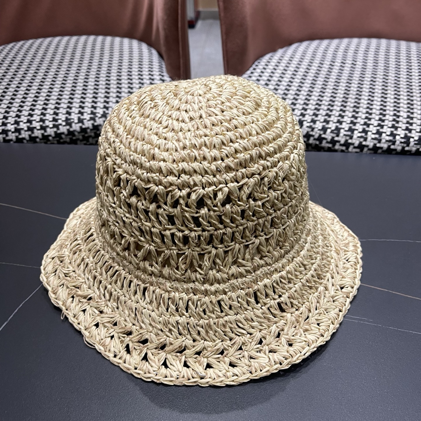 香奈儿CHANEL 慵懒风手工编织草帽女夏季海边沙滩度假透气镂空遮阳渔夫帽太阳帽