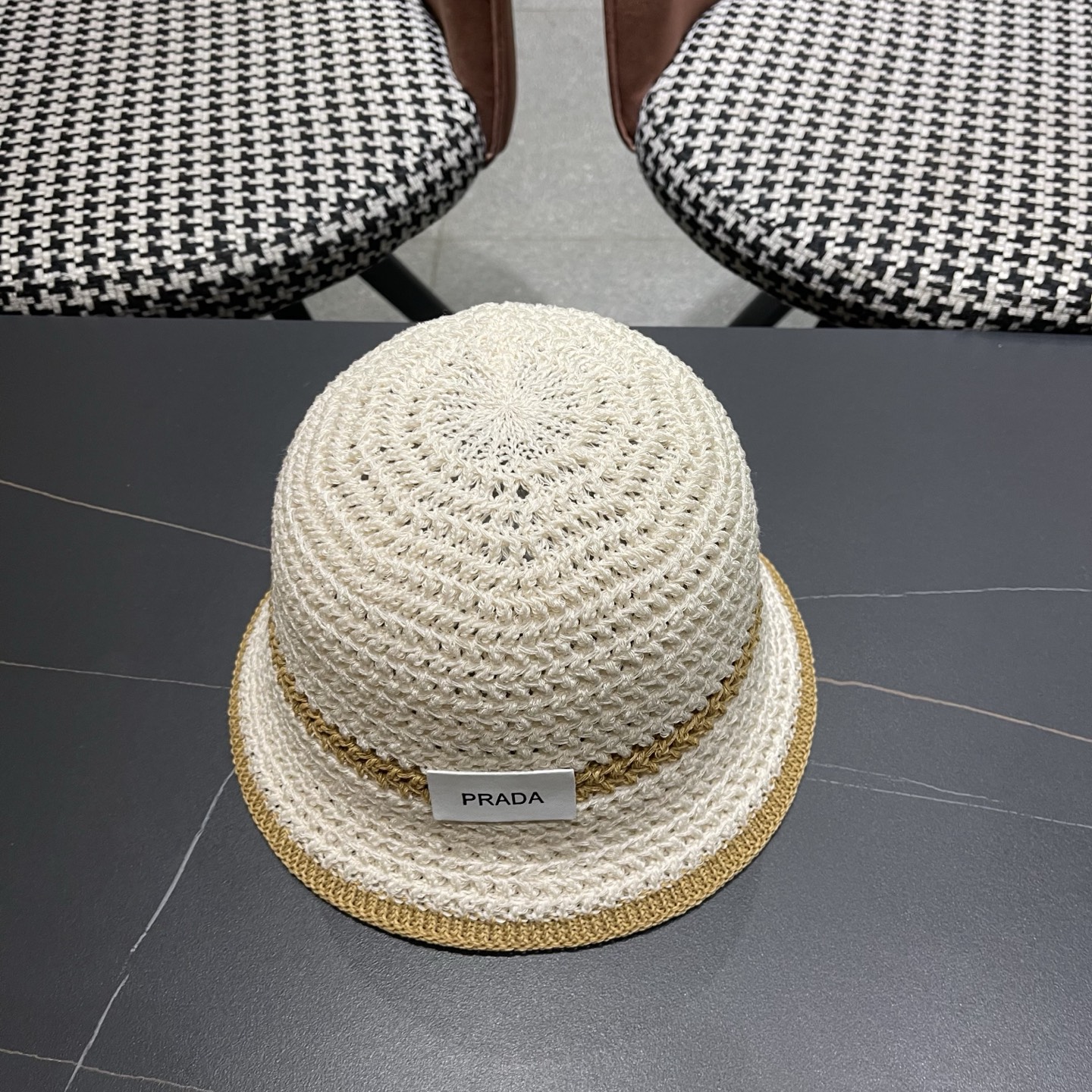 普拉达PRADA 拼色编织渔夫帽女春秋季透气遮脸水桶帽子显脸小百搭日系针织盆帽