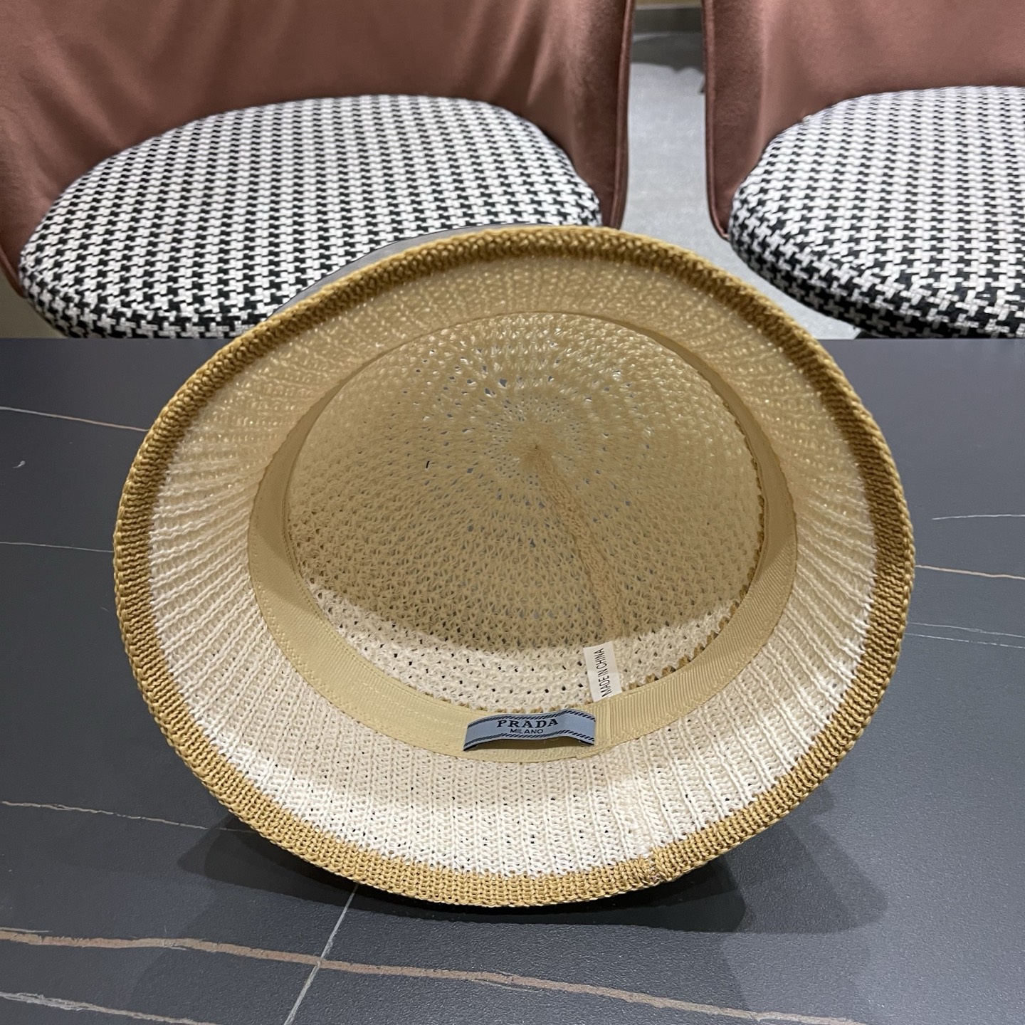 普拉达PRADA 拼色编织渔夫帽女春秋季透气遮脸水桶帽子显脸小百搭日系针织盆帽