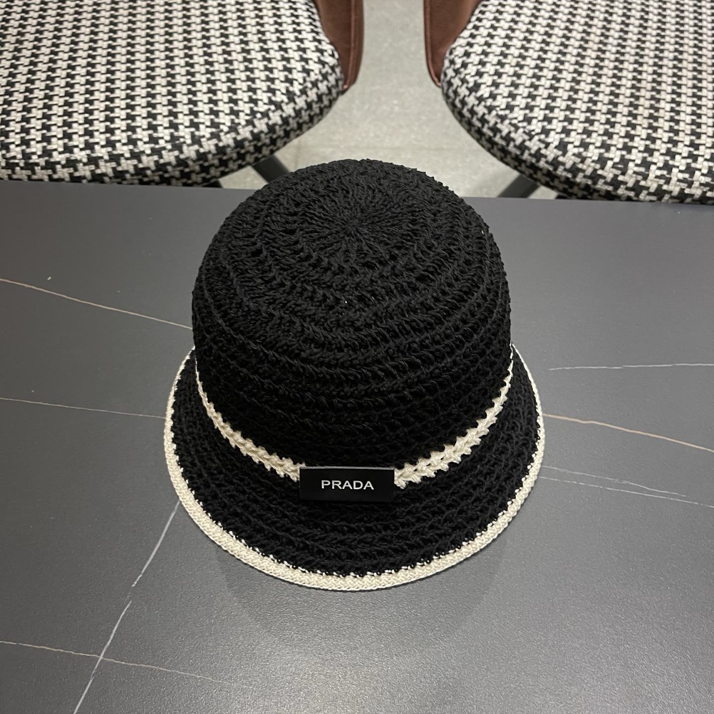 普拉达PRADA 拼色编织渔夫帽女春秋季透气遮脸水桶帽子显脸小百搭日系针织盆帽