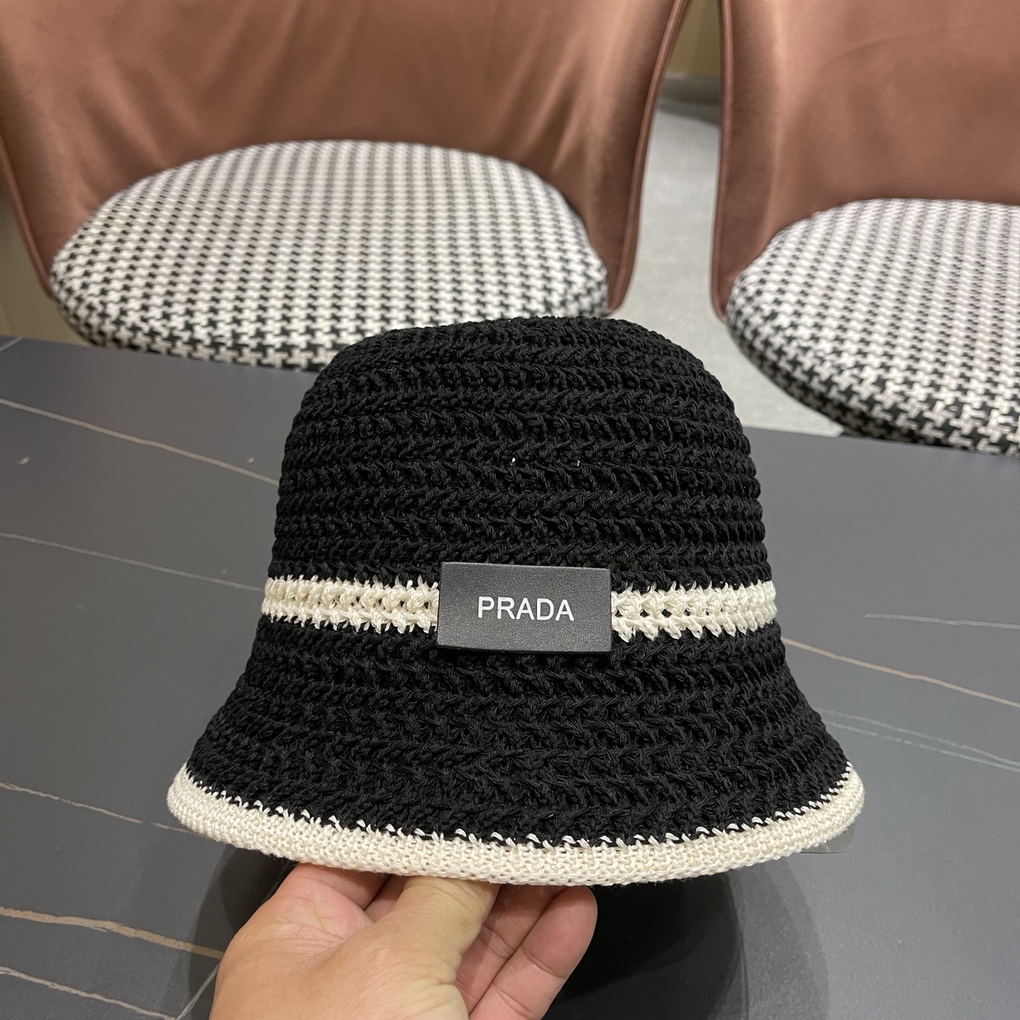 普拉达PRADA 拼色编织渔夫帽女春秋季透气遮脸水桶帽子显脸小百搭日系针织盆帽