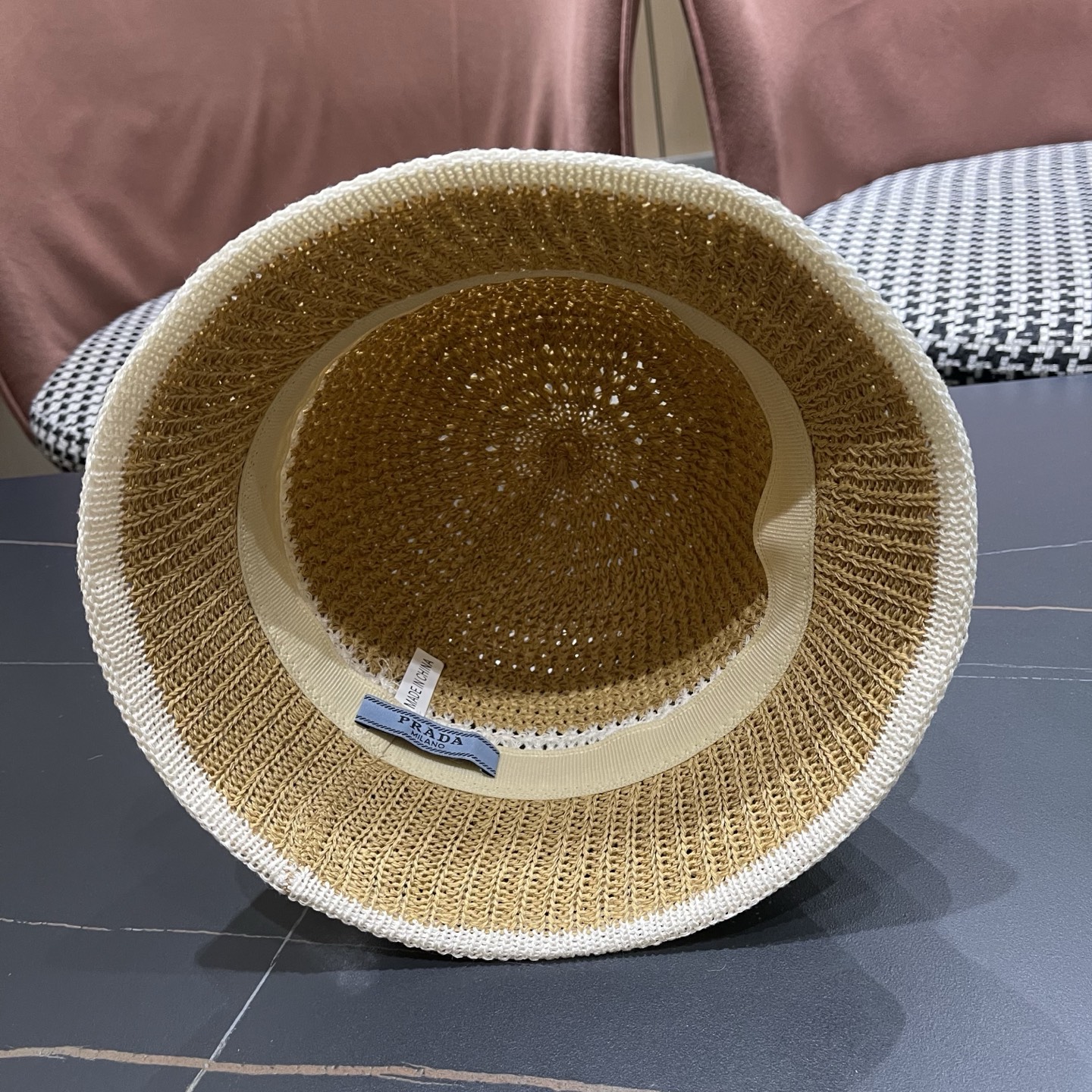 普拉达PRADA 拼色编织渔夫帽女春秋季透气遮脸水桶帽子显脸小百搭日系针织盆帽