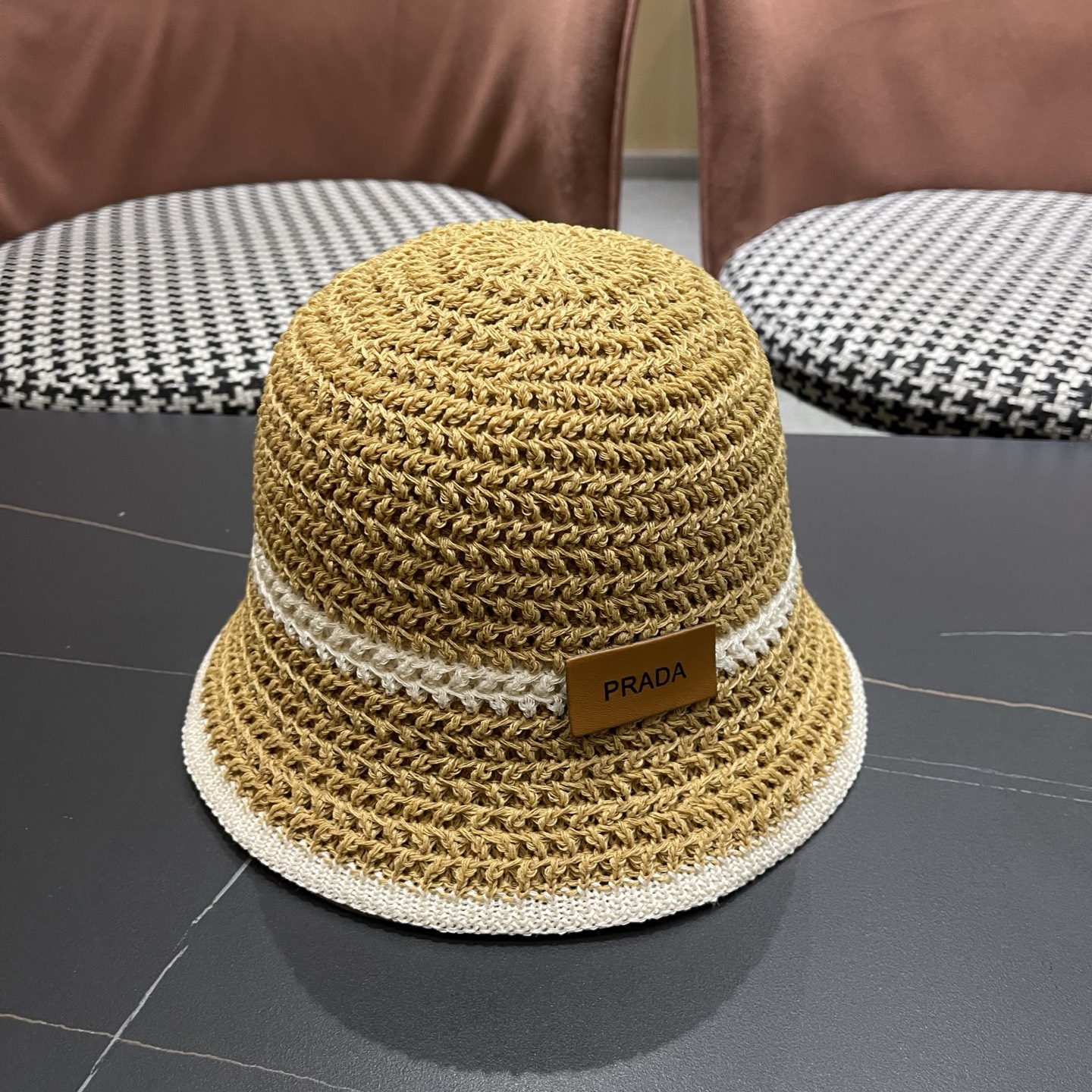 普拉达PRADA 拼色编织渔夫帽女春秋季透气遮脸水桶帽子显脸小百搭日系针织盆帽
