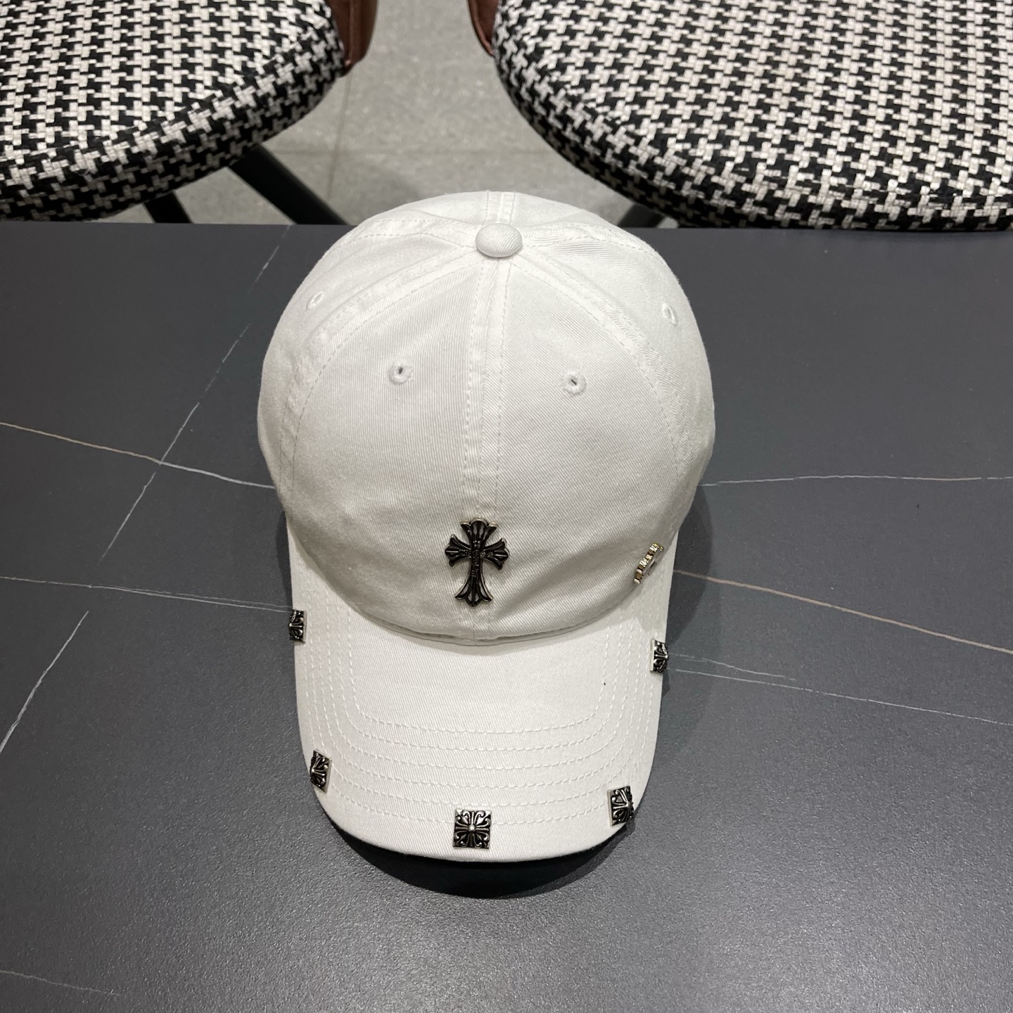 Chrome hearts 克罗心 新款十字架 高品质棒球帽质量巨好！谁戴谁好看~