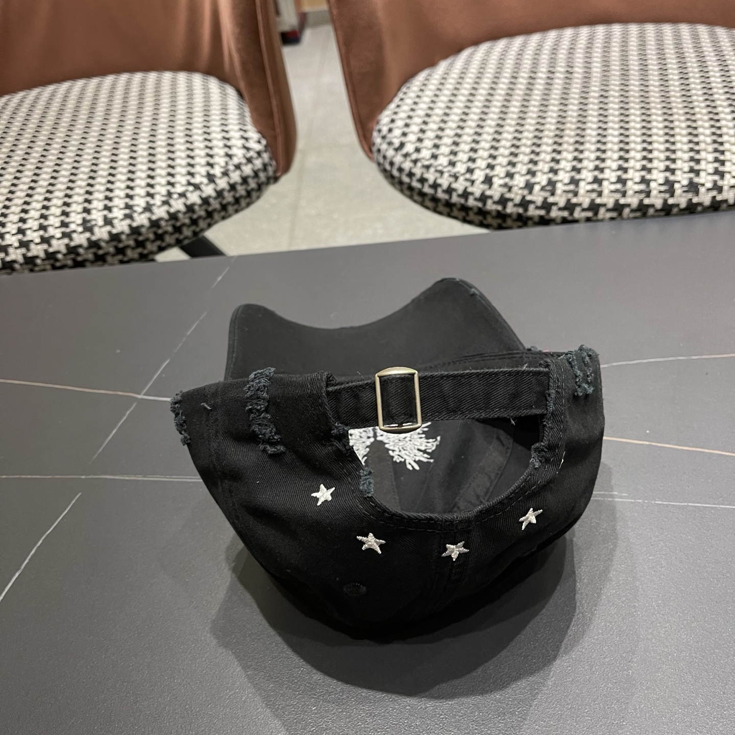 BALENCIAGA 巴黎世家2026韩版街头新款羽翼刺绣棒球帽女大头围显脸小百搭小众鸭舌帽男