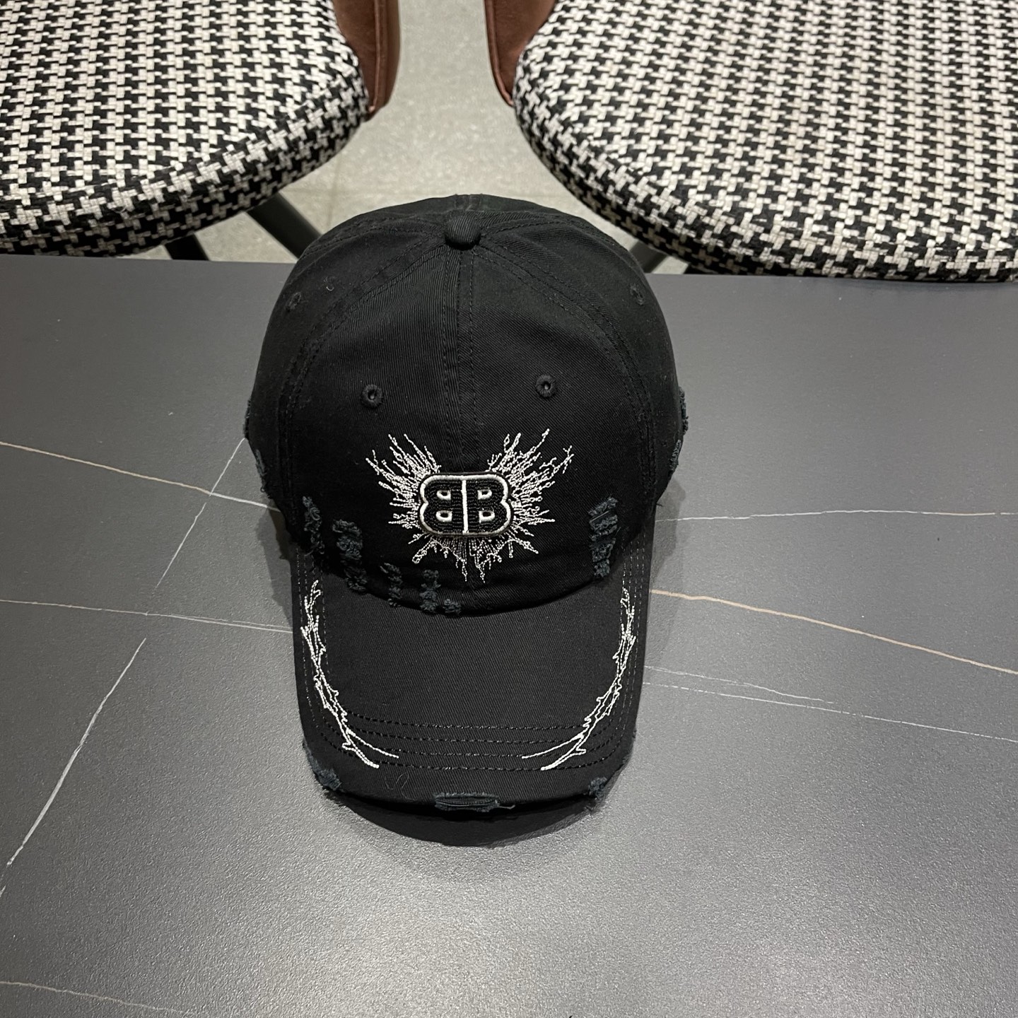 BALENCIAGA 巴黎世家2026韩版街头新款羽翼刺绣棒球帽女大头围显脸小百搭小众鸭舌帽男