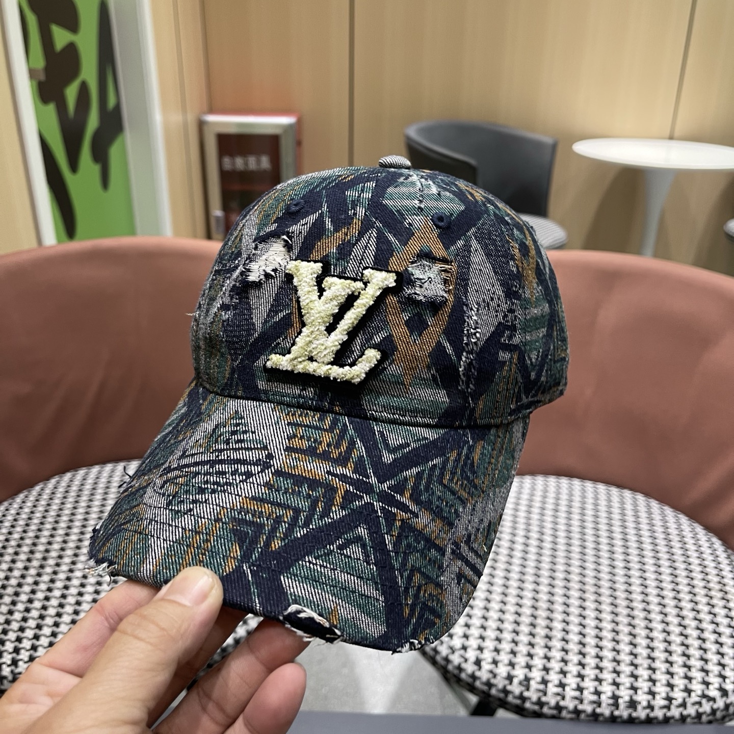 LV路易威登 民族风复古图腾棒球帽子女2026新款小众个性休闲百搭显脸小鸭舌帽