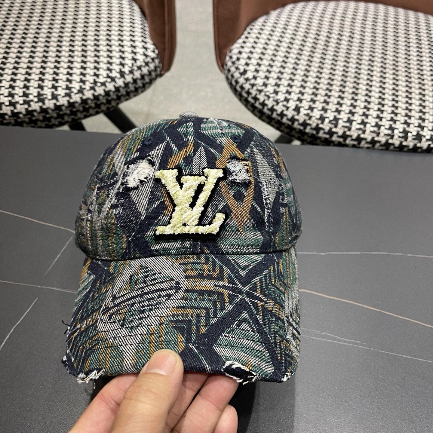 LV路易威登 民族风复古图腾棒球帽子女2026新款小众个性休闲百搭显脸小鸭舌帽