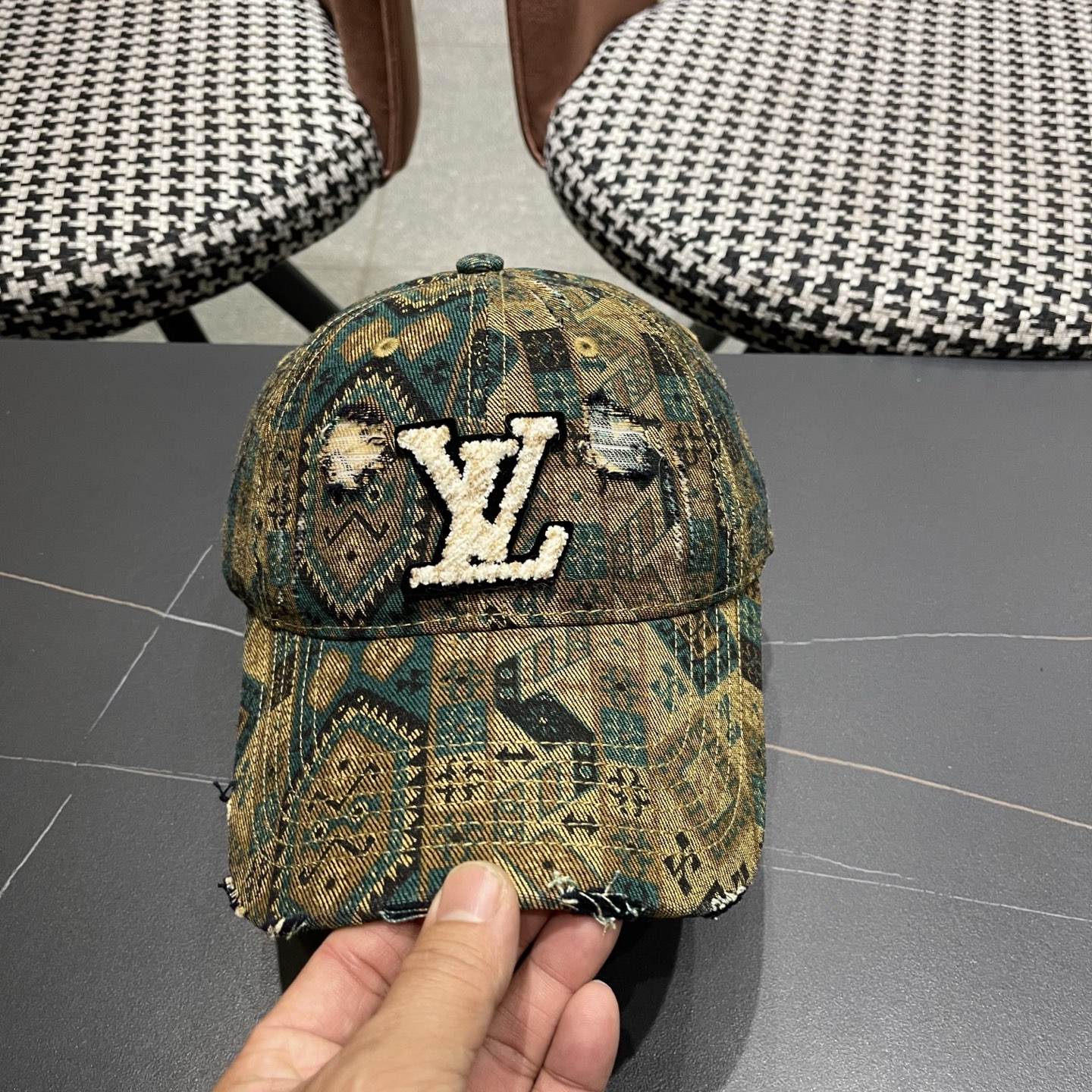 LV路易威登 民族风复古图腾棒球帽子女2026新款小众个性休闲百搭显脸小鸭舌帽