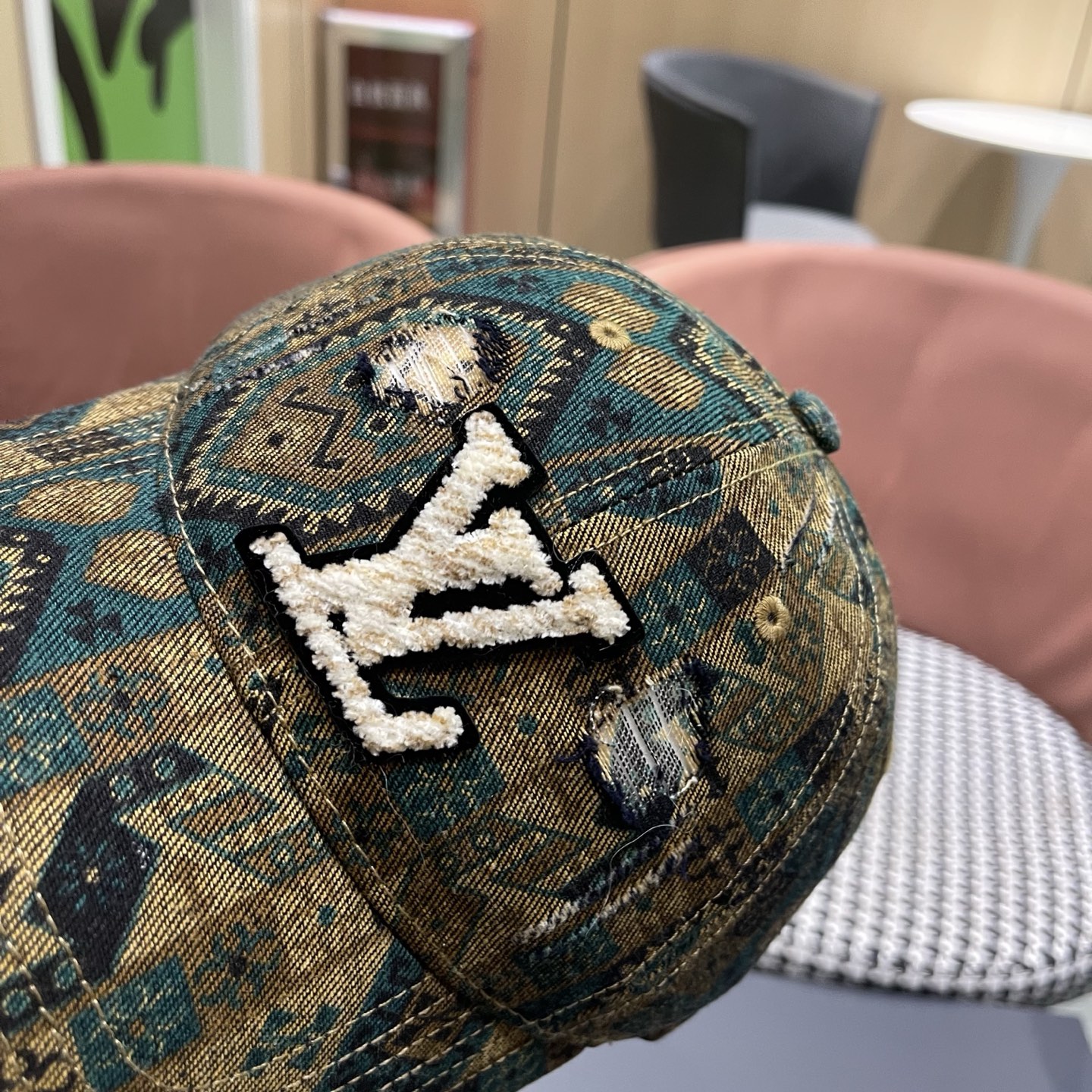 LV路易威登 民族风复古图腾棒球帽子女2026新款小众个性休闲百搭显脸小鸭舌帽