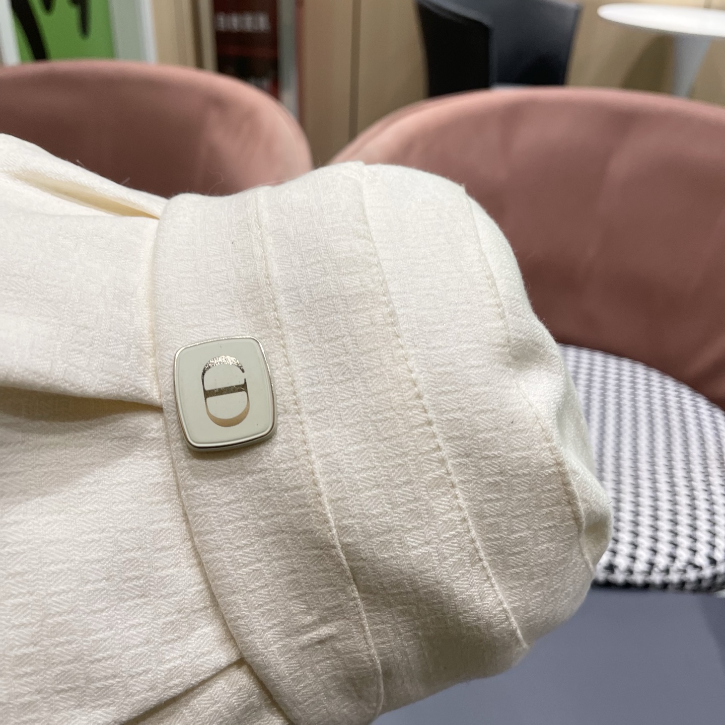 Dior迪奥 洋气百搭秋冬款女士盆帽经典优雅遮脸渔夫帽高品质休闲气质荷叶边