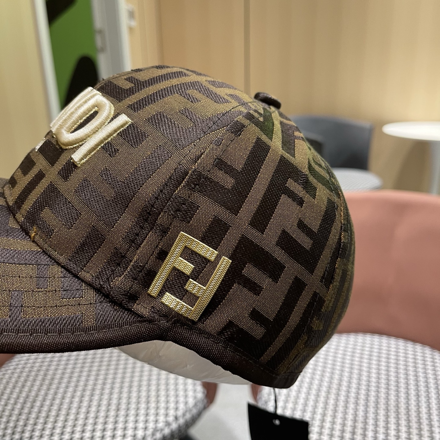 Chapéu Fendi 1 + 56 — photo 8