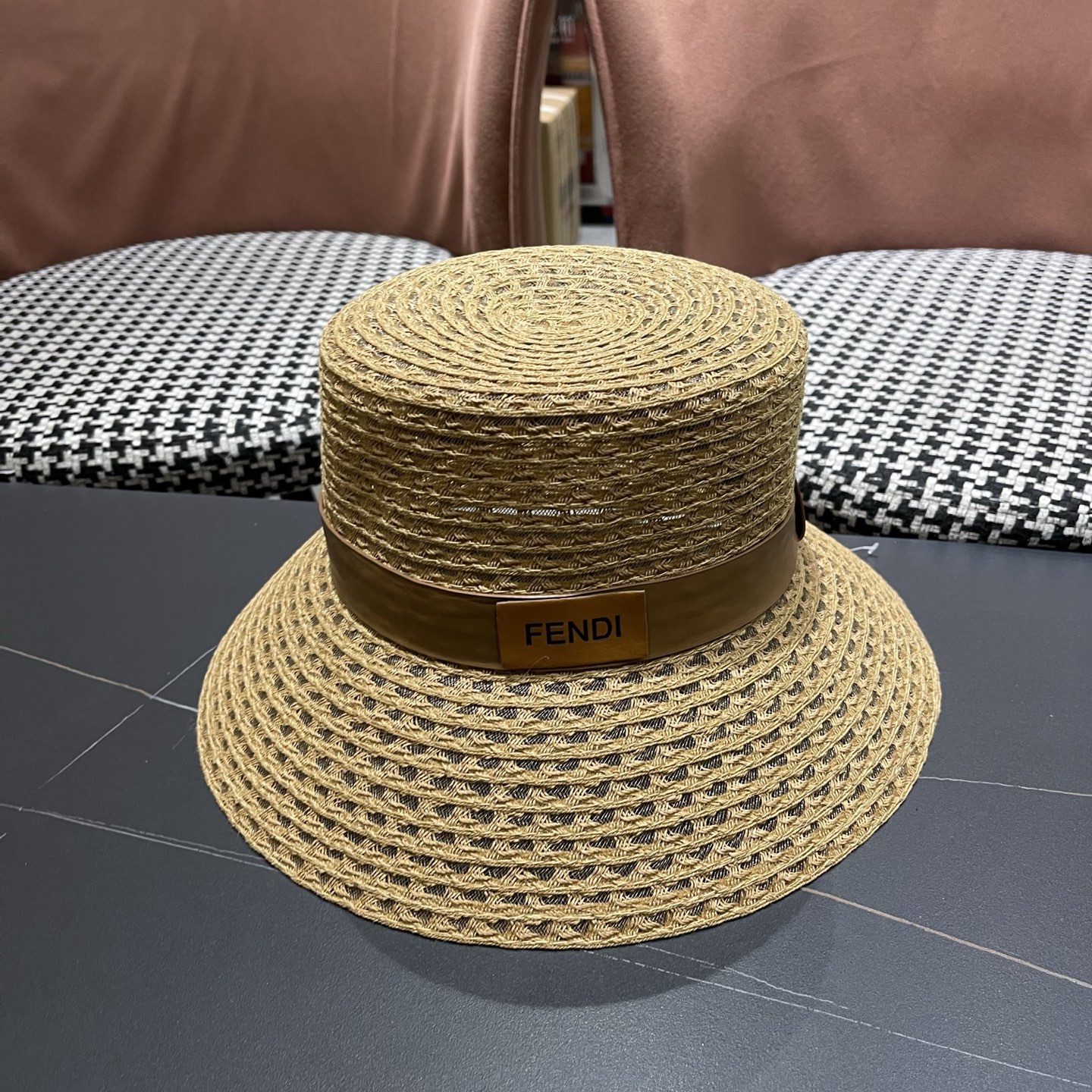 Chapeau Fendi — photo 4