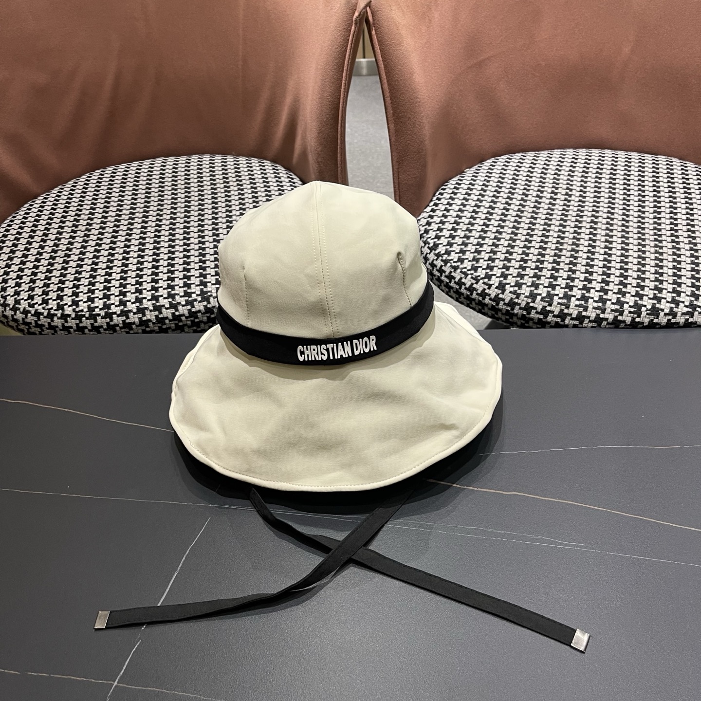 NO:866893,Dior Contrast Color Fisherman Hat Women's Face Covering Sun Hat Summer Beach UV Protection Sun Hat 2026 New Hat Straw Hat Fisherman Hat Baseball Cap, Hat, dior, dior, espadrilles, hats19860909迪奥Dior 撞色渔夫帽子女遮脸防晒帽夏季海边防紫外 线遮阳太阳帽2026新款帽子草帽渔夫帽棒球帽,帽子,dior,dior,espadrilles,hats,hat