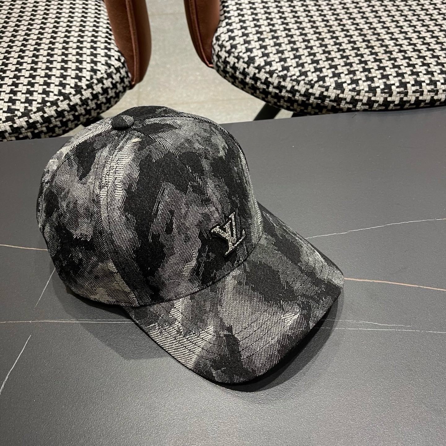 Lv 路易威登新款扎染牛仔棒球帽子女潮流复吉加深大头围显脸四季 通用遮阳鸭舌帽男