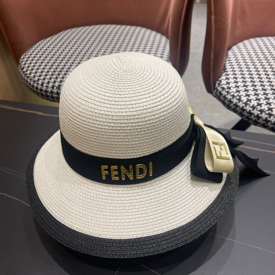 FDNDI 芬迪新款草帽蝴蝶结拉菲草制作，拼老花FF面料，名媛必备，头围57cm