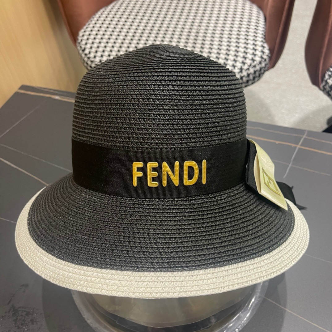 FDNDI 芬迪新款草帽蝴蝶结拉菲草制作，拼老花FF面料，名媛必备，头围57cm
