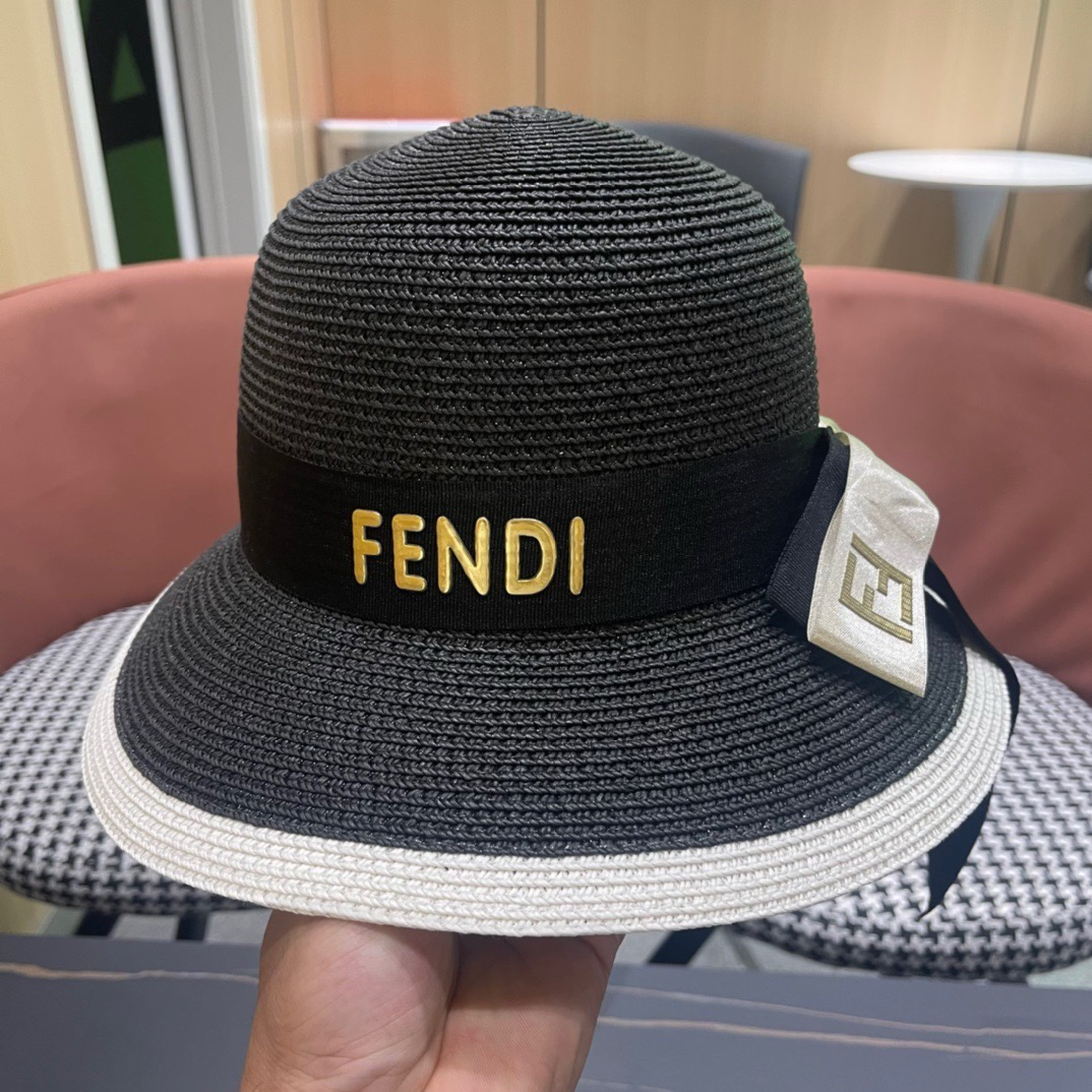 FDNDI 芬迪新款草帽蝴蝶结拉菲草制作，拼老花FF面料，名媛必备，头围57cm