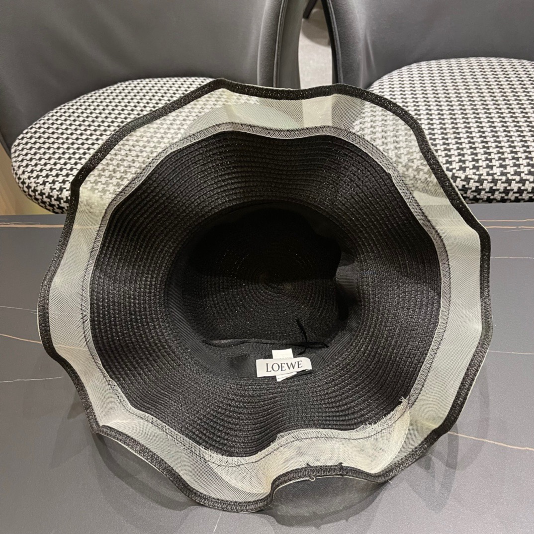 LOEWE罗意威草帽，波浪大草帽，草编织制四色